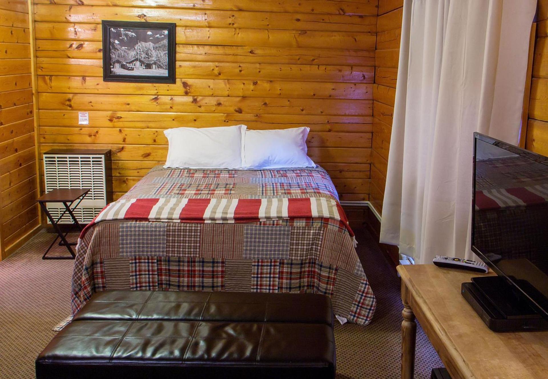 High Country Motel and Cabins photo 36