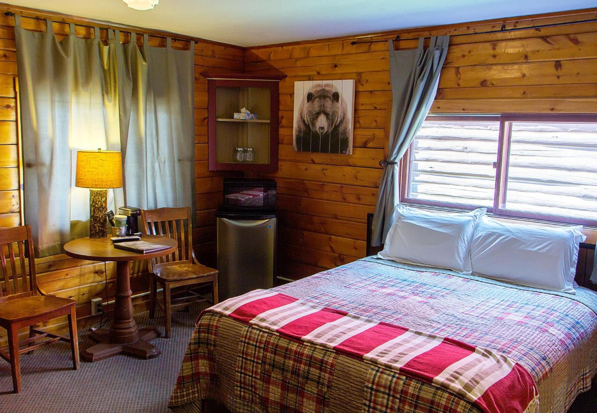 High Country Motel and Cabins photo 52