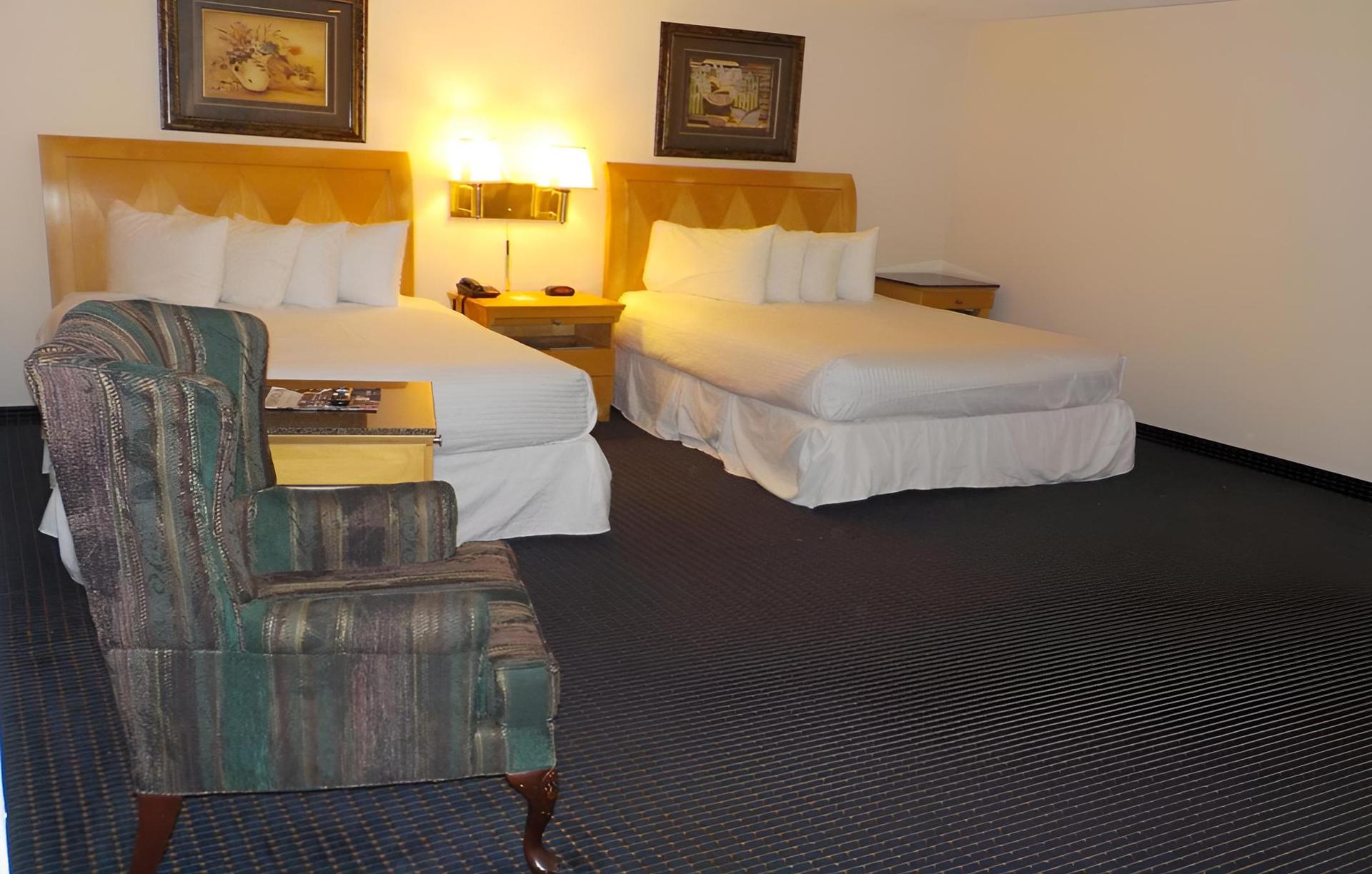Economy 7 Inn photo 6