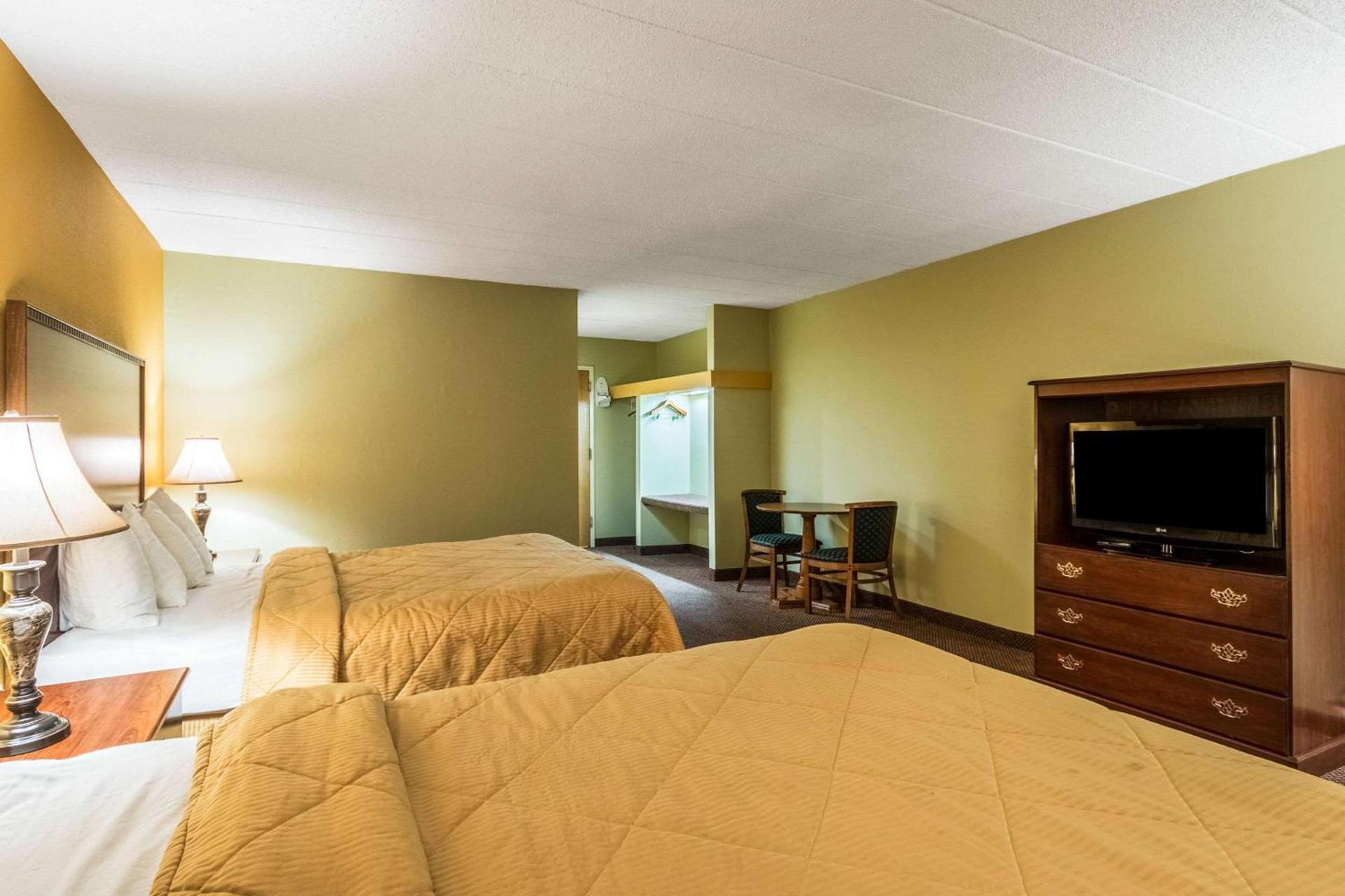 Quaint Inn & Suites photo 12