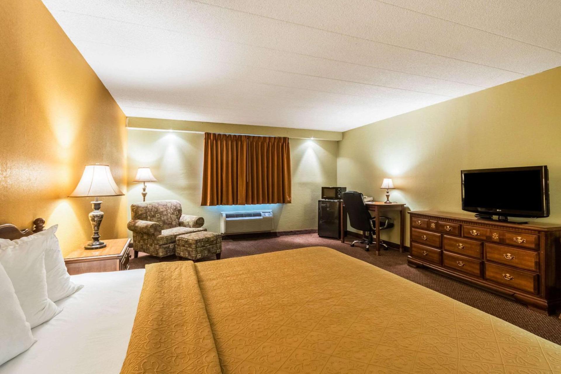 Quaint Inn & Suites photo 10