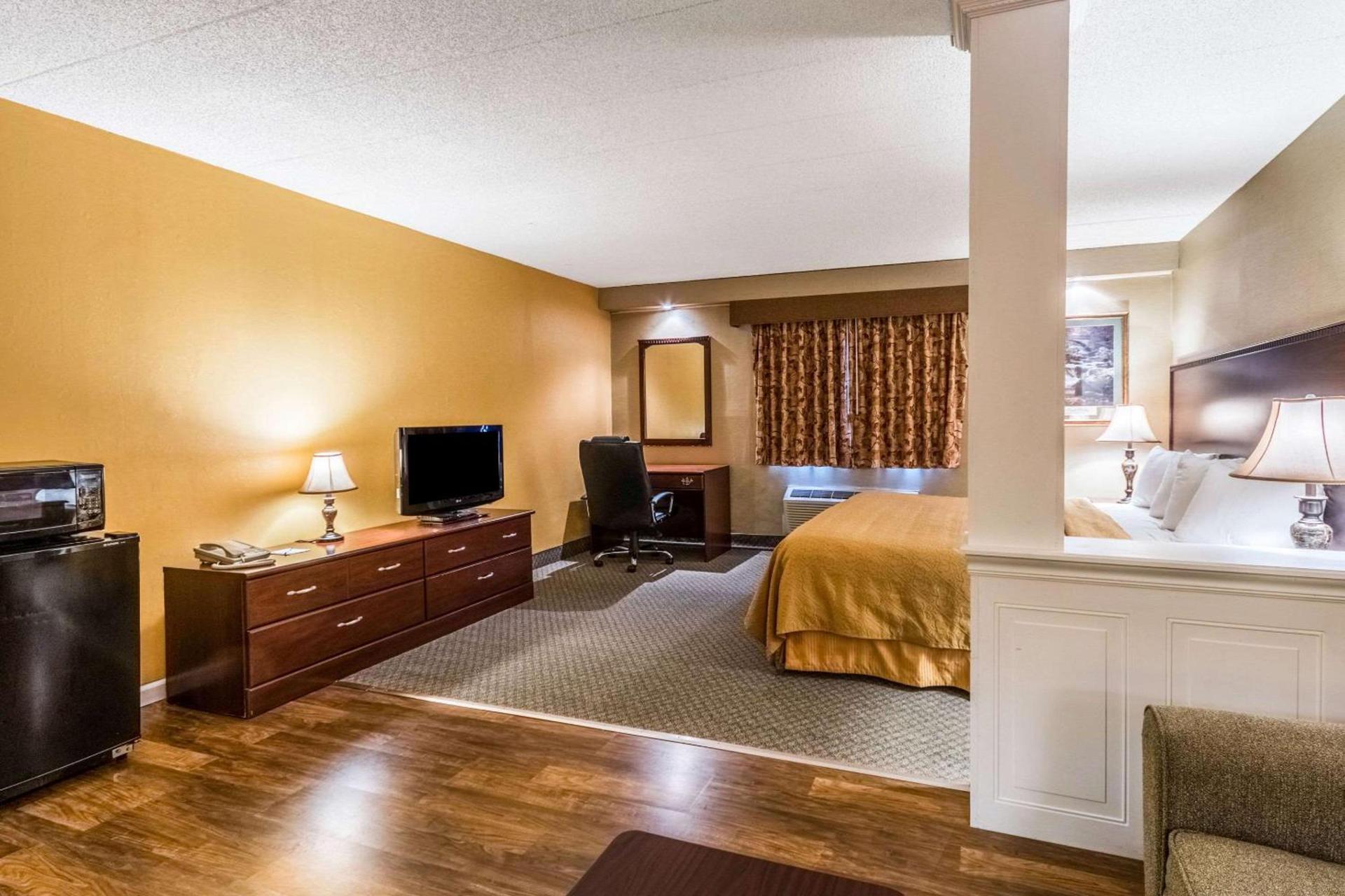 Quaint Inn & Suites photo 17