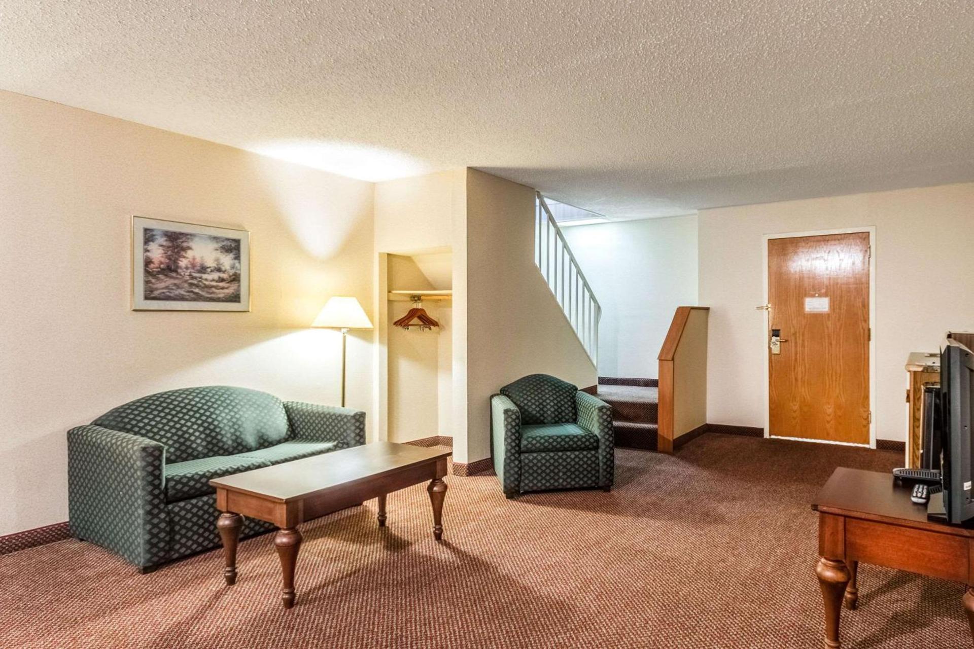 Quaint Inn & Suites photo 27