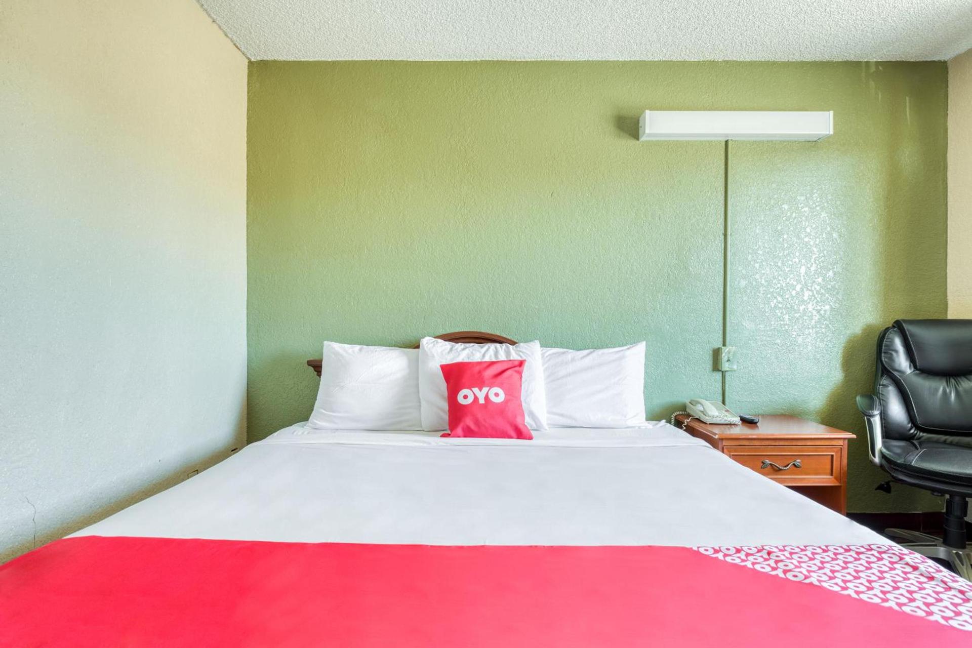 OYO Hotel Tucson Downtown photo 18