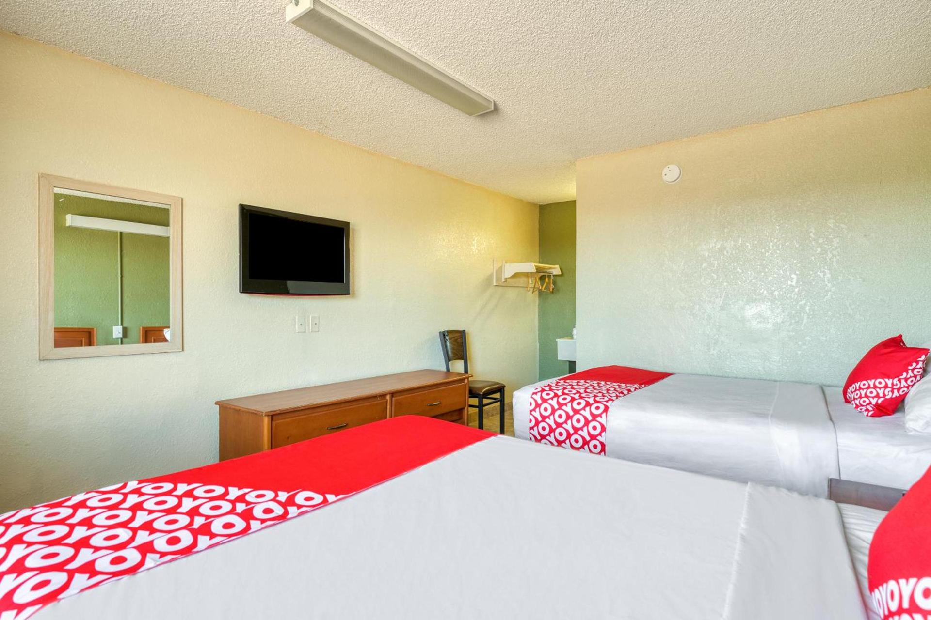 OYO Hotel Tucson Downtown photo 39