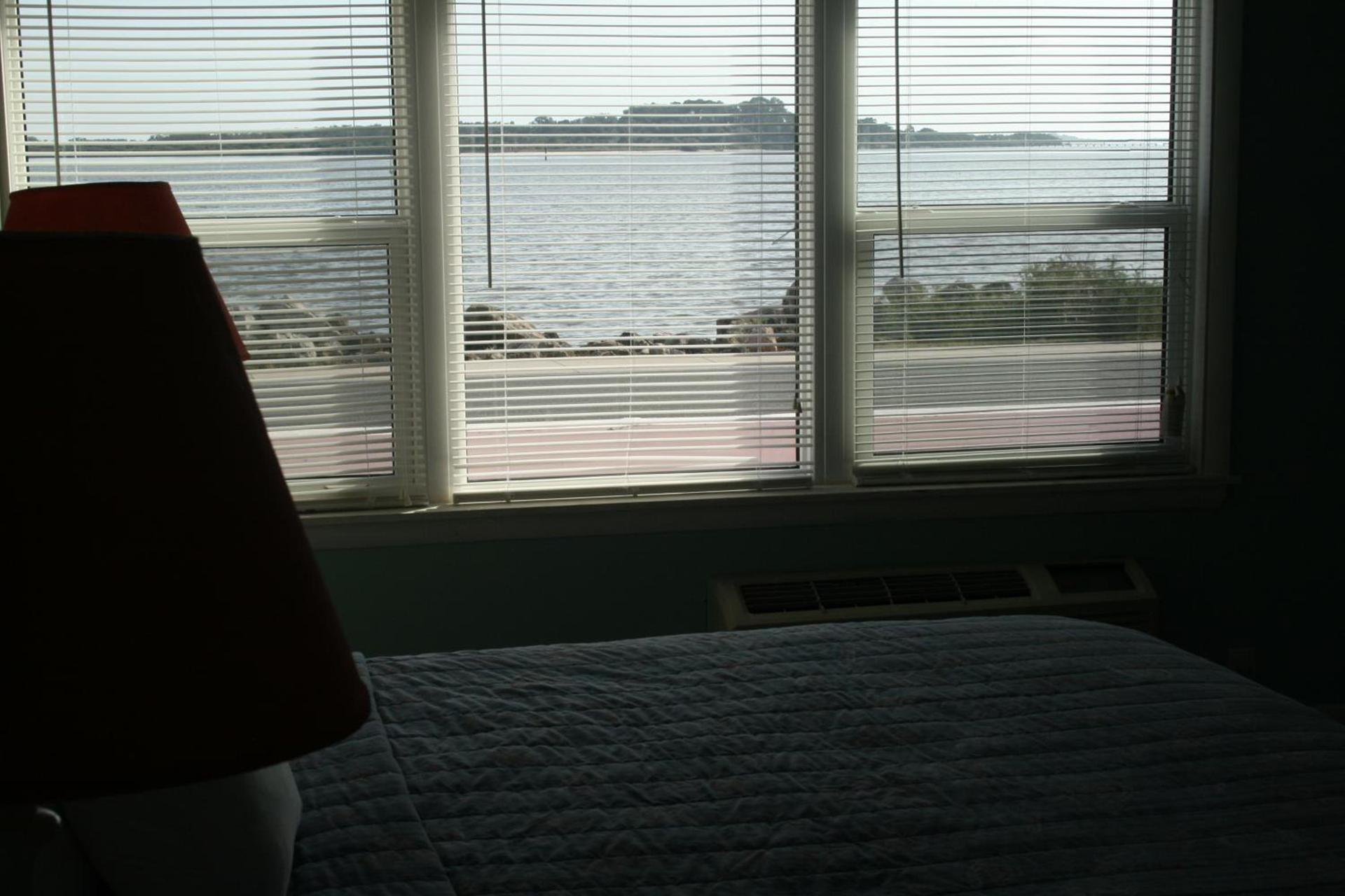 Beach Front Motel Cedar Key photo 40