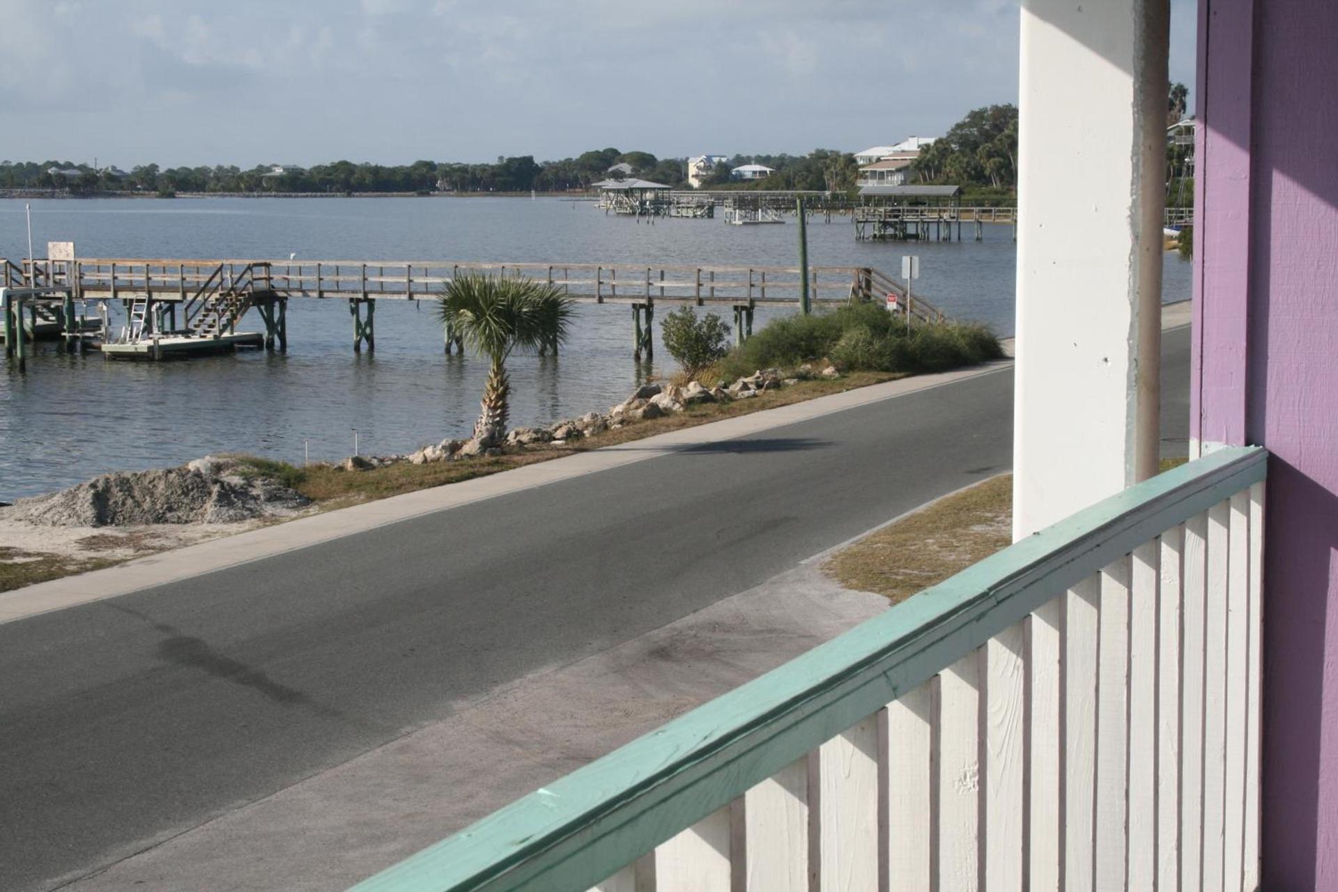 Beach Front Motel Cedar Key photo 31