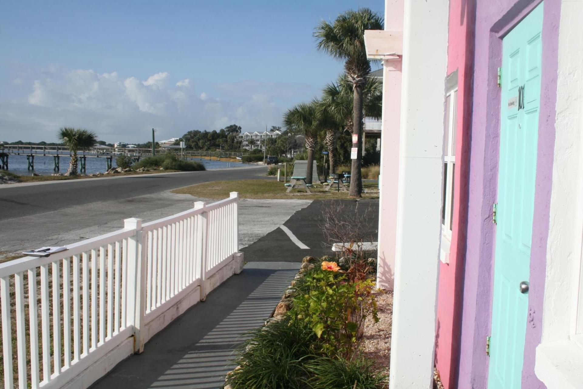 Beach Front Motel Cedar Key photo 25