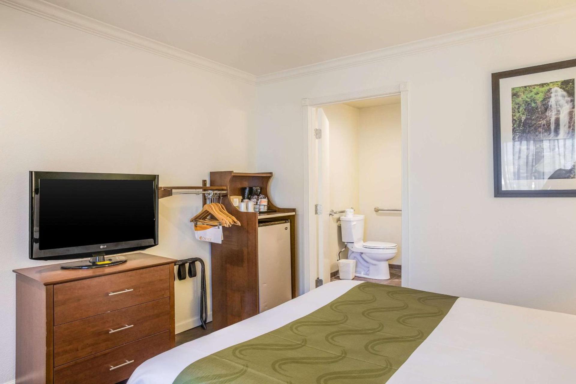 Quality Inn Santa Barbara photo 13