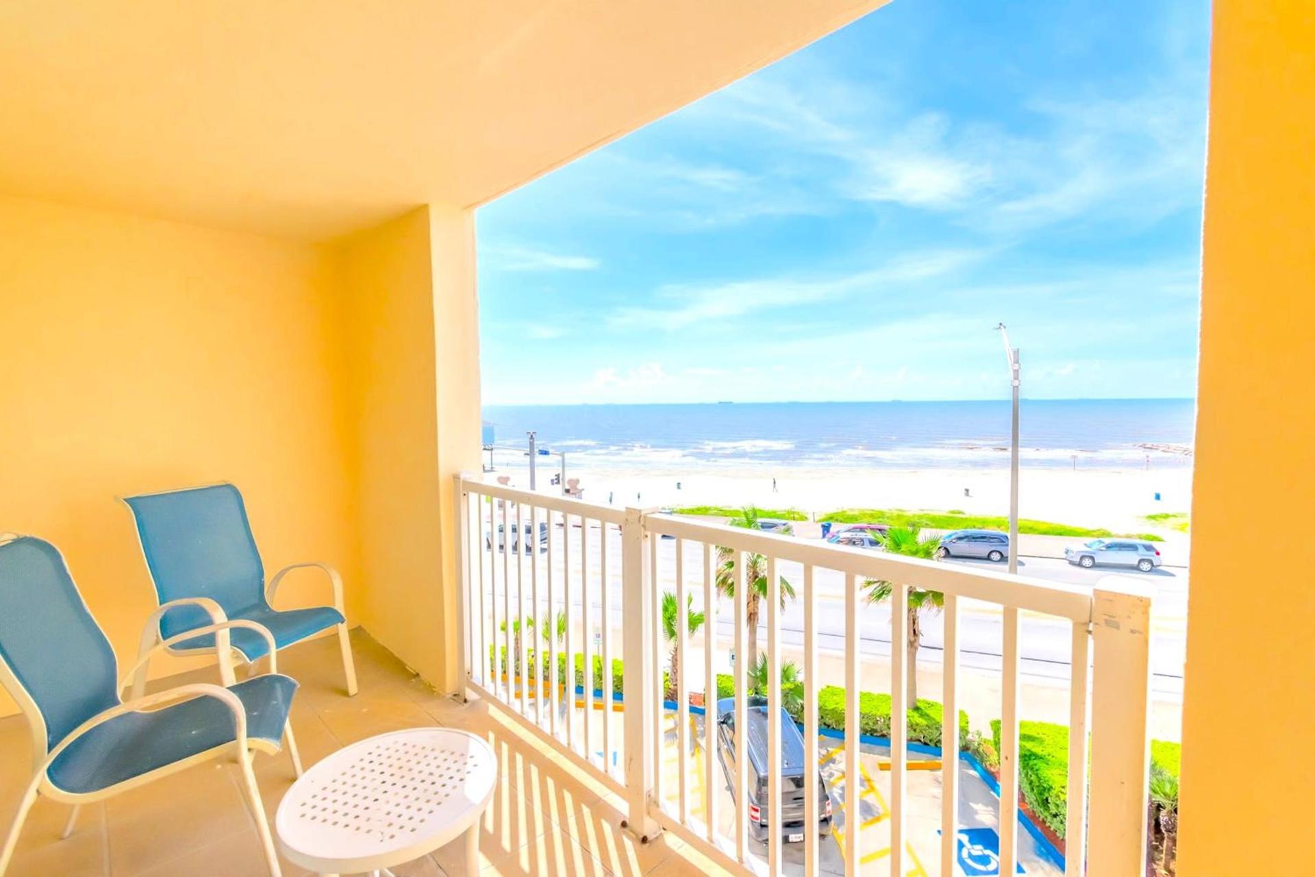 Clarion Pointe Galveston Seawall photo 64