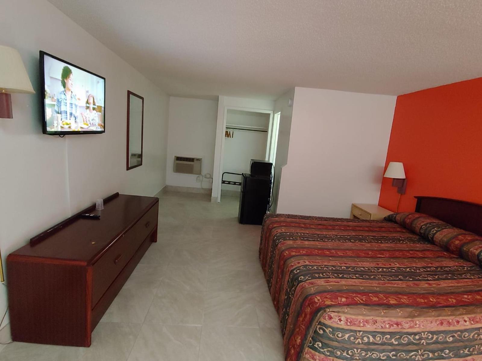 Relax Inn Silver Springs photo 5