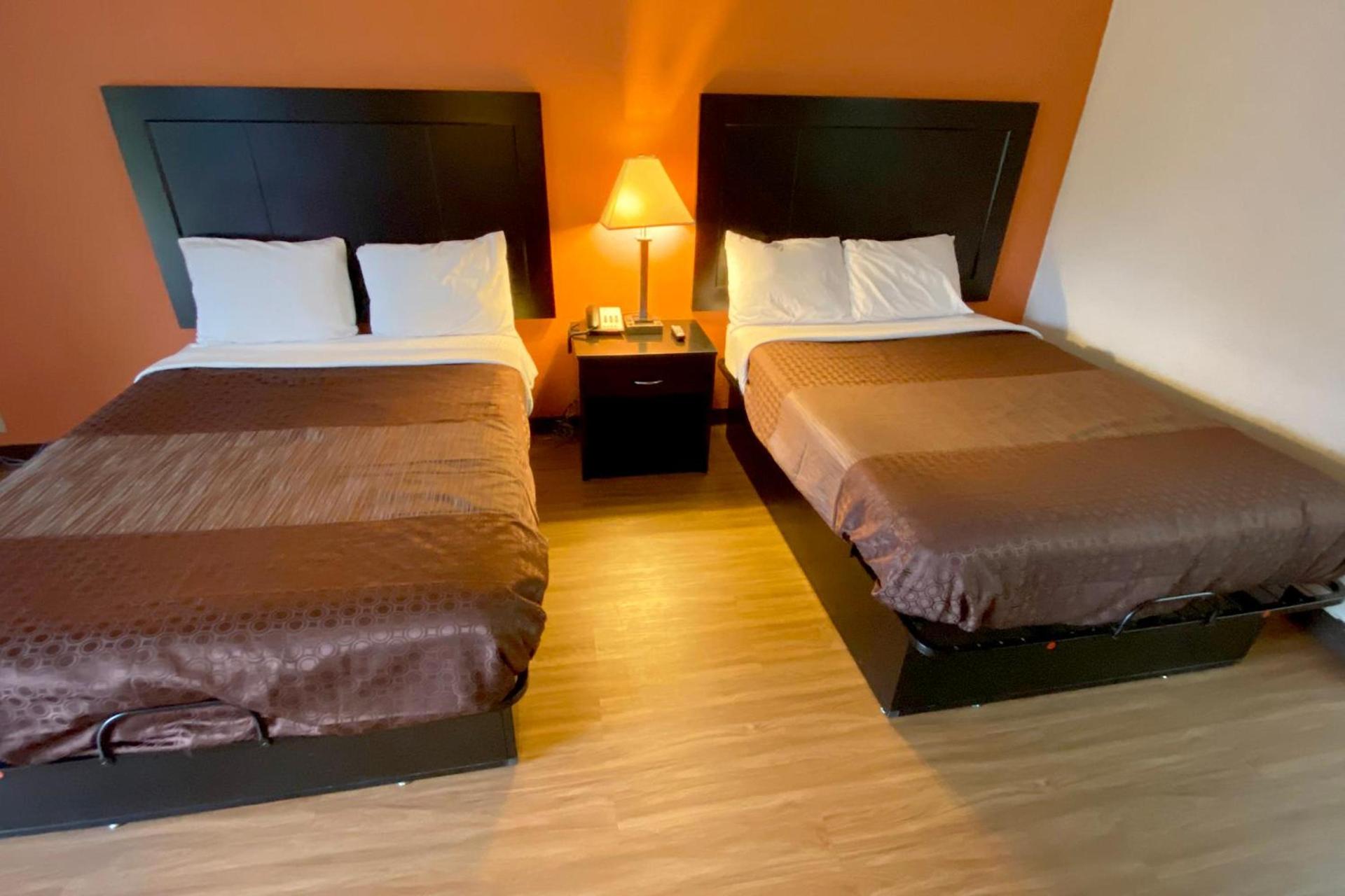 Landmark Hotel photo 21
