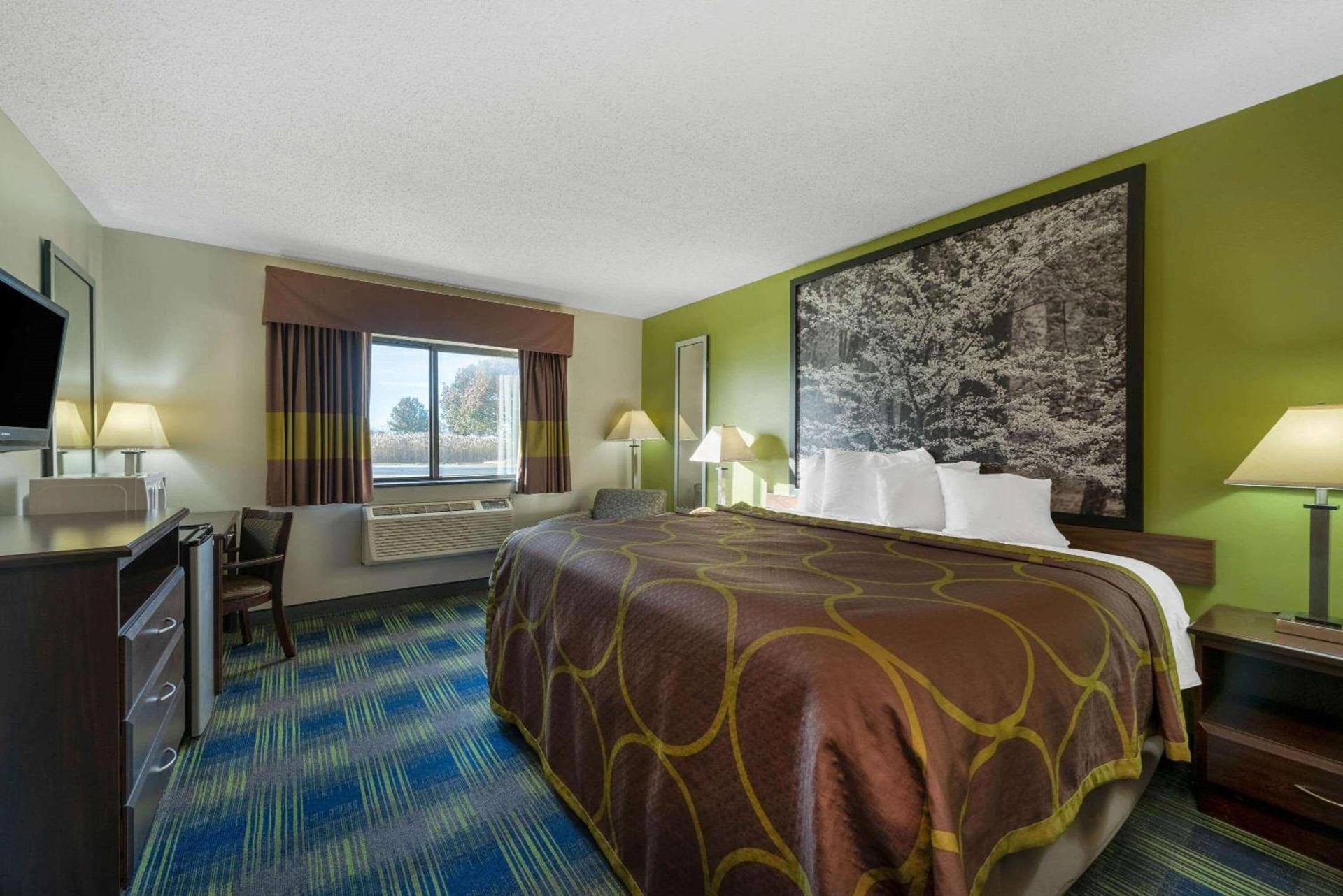 Super 8 by Wyndham Cleveland photo 15