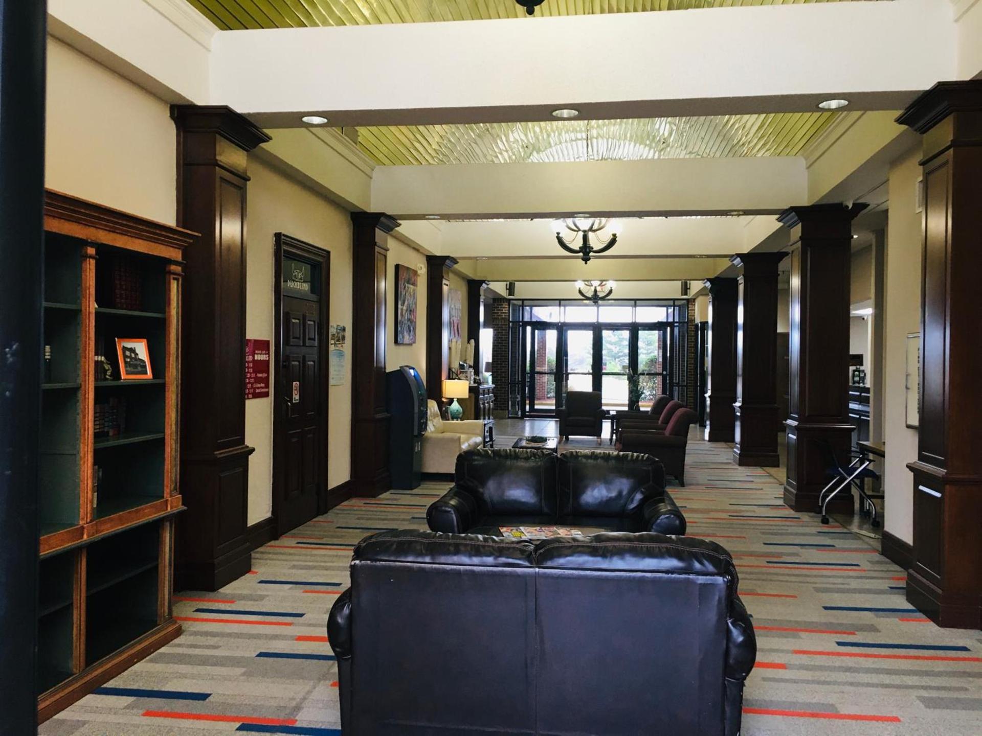 Ramada by Wyndham Batesville photo 20