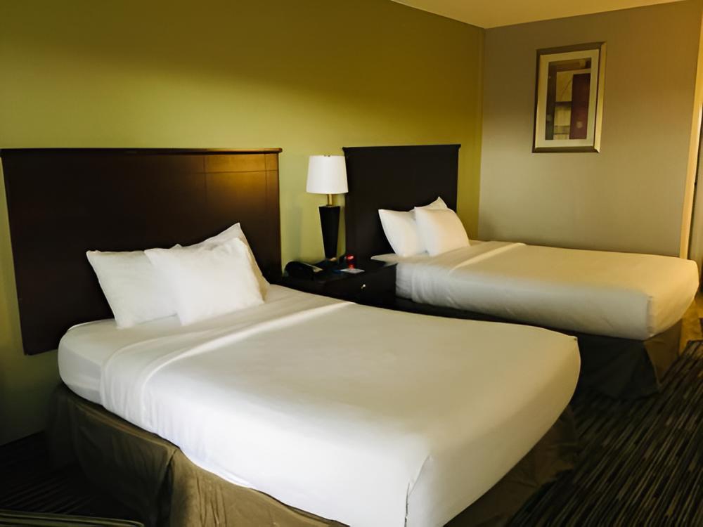 Ramada by Wyndham Batesville photo 18