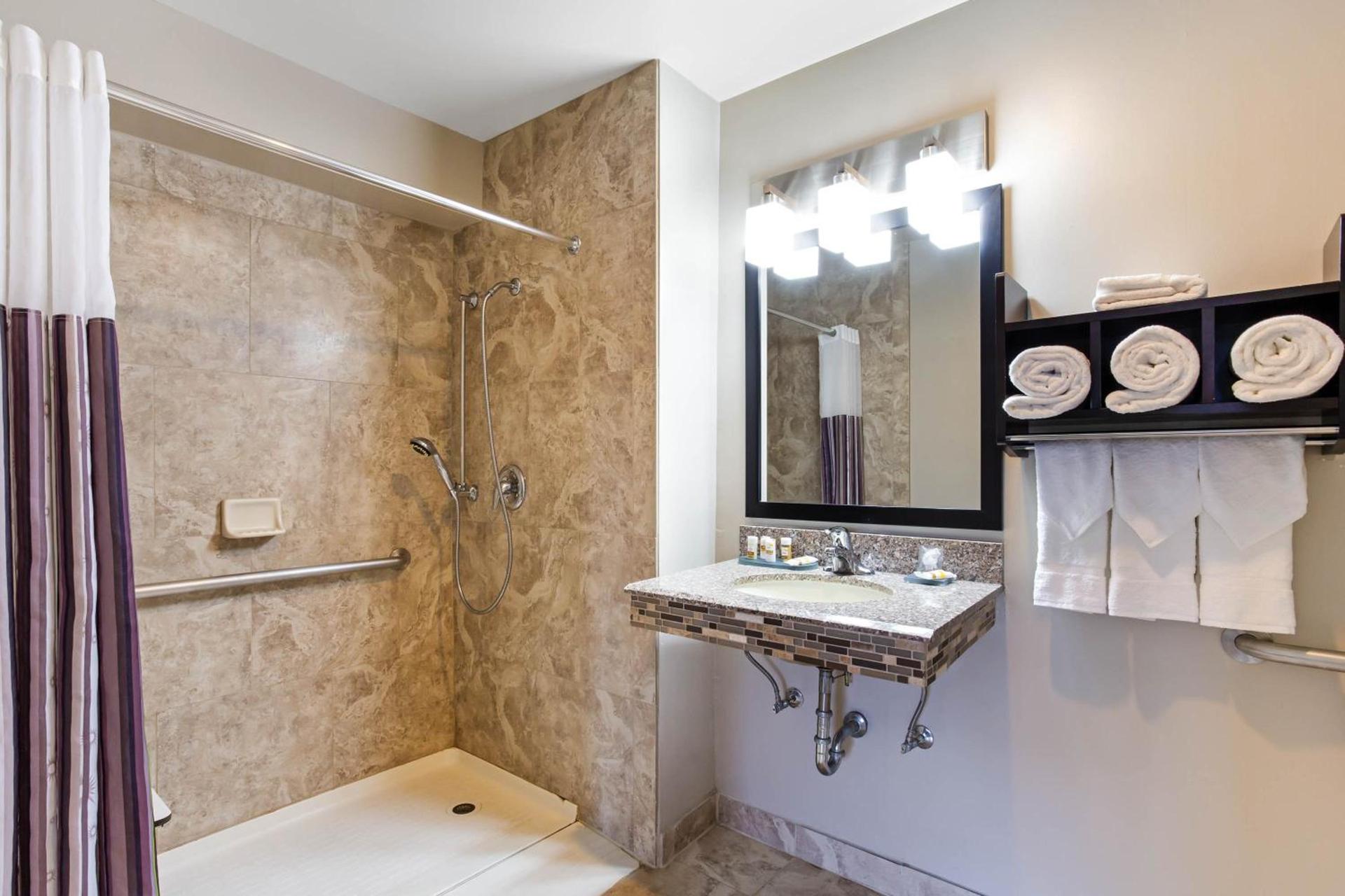 Best Western Plus Hyde Park Chicago Hotel photo 22