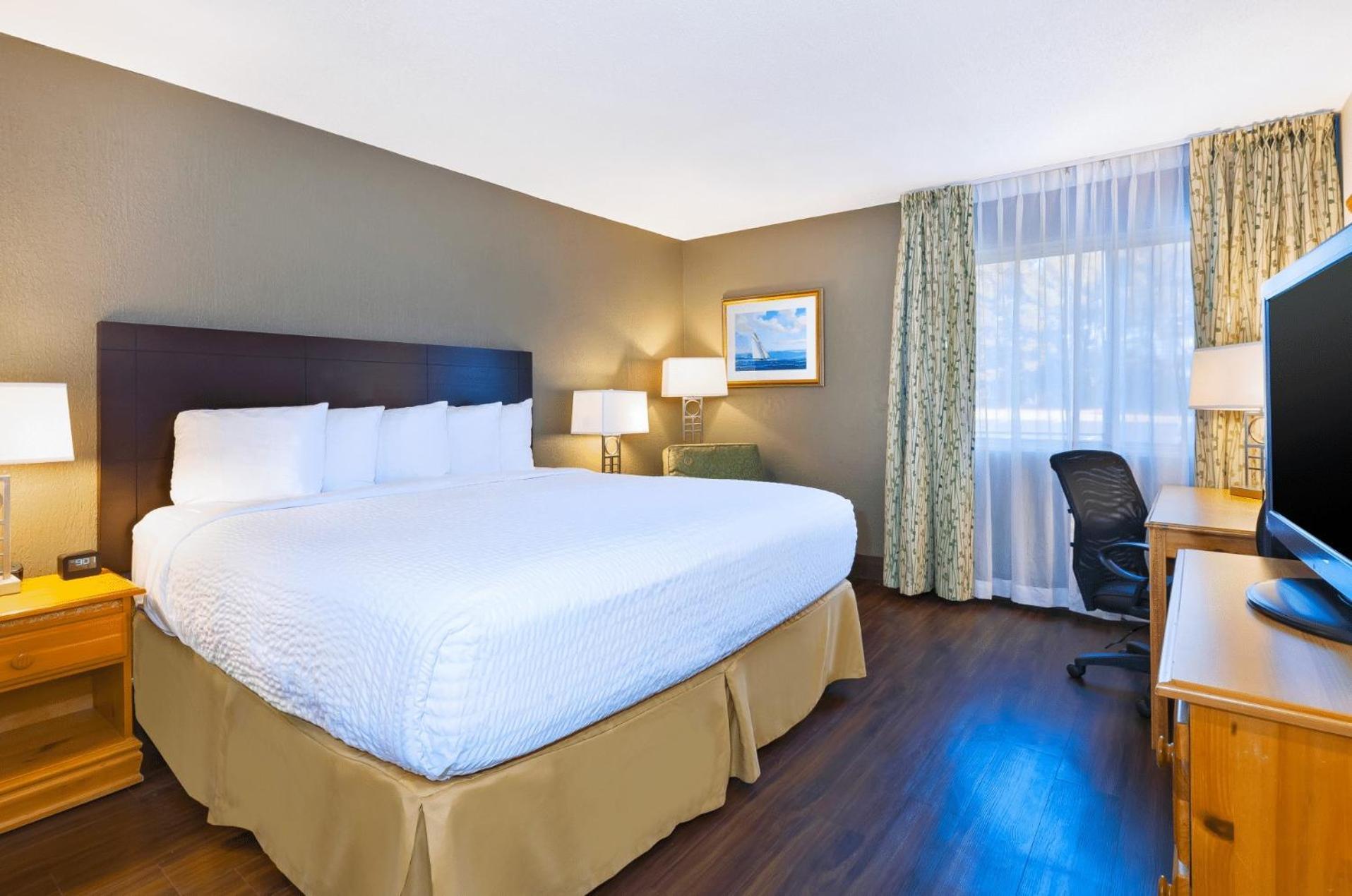 Clarion Hotel Seekonk - Providence photo 28