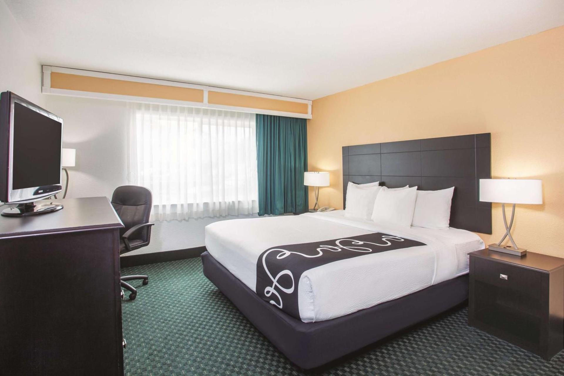 La Quinta Inn by Wyndham Berkeley photo 35