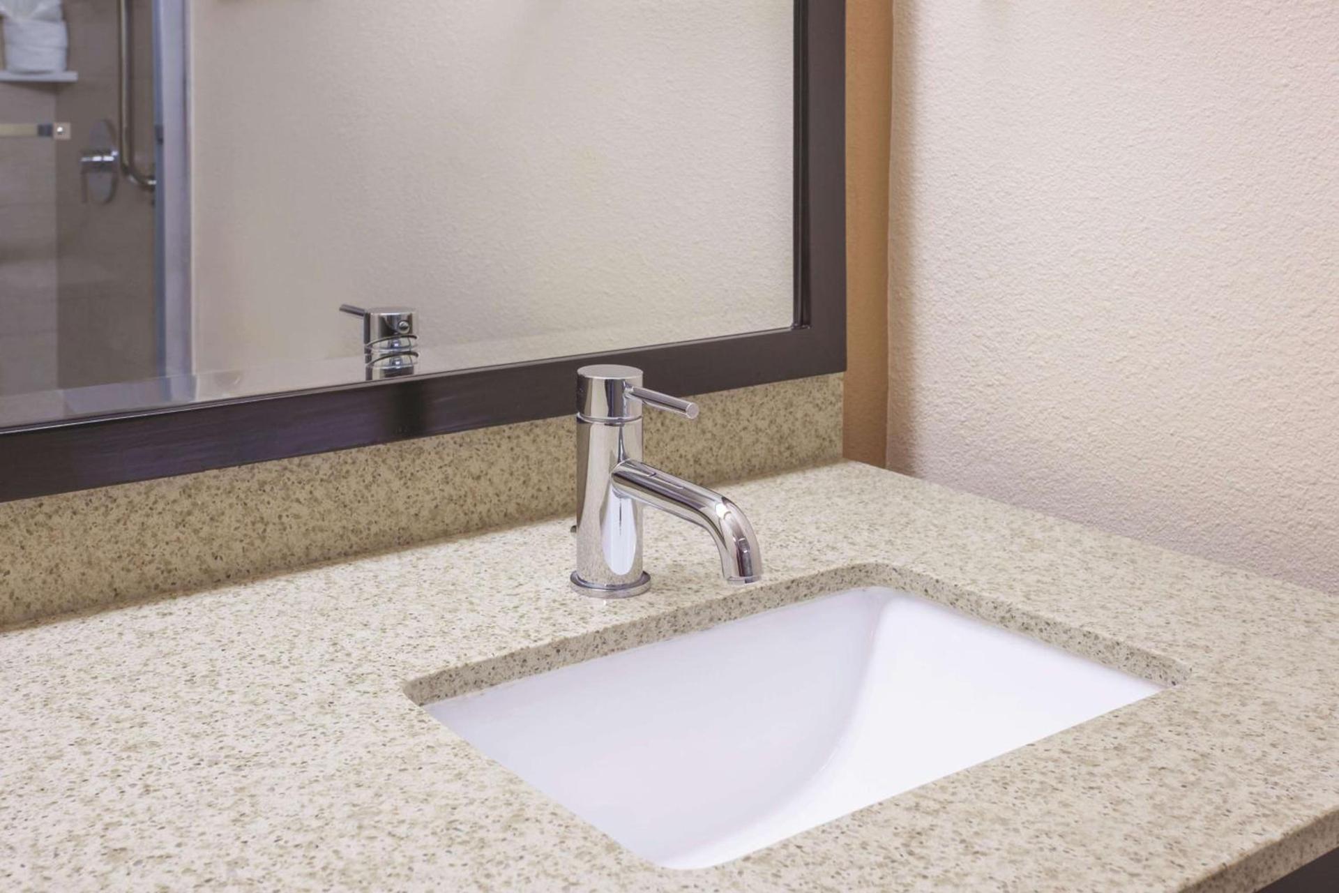 La Quinta Inn by Wyndham Berkeley photo 30