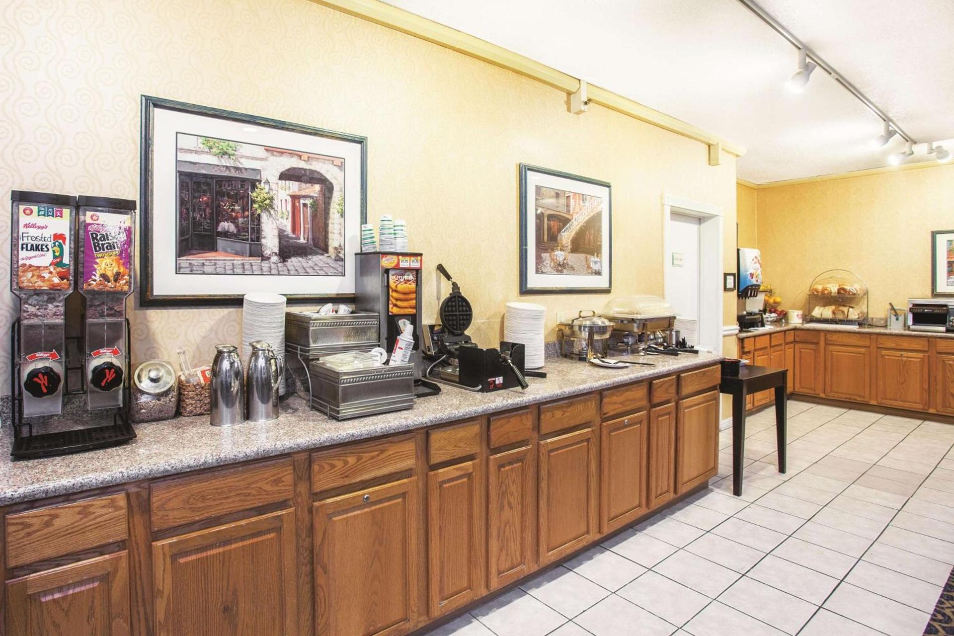 La Quinta Inn by Wyndham Berkeley photo 28