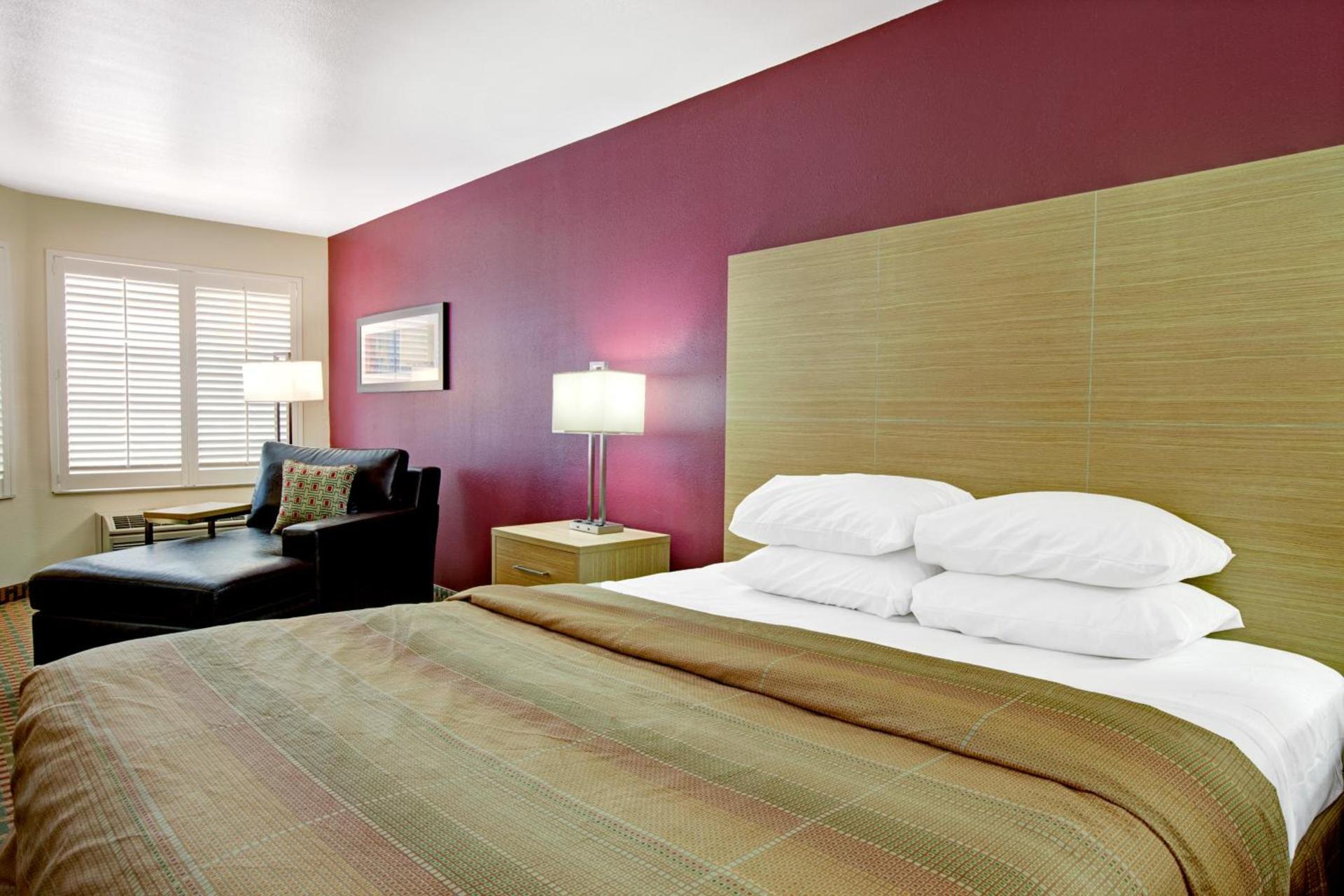 Ramada Limited and Suites San Francisco Airport photo 17