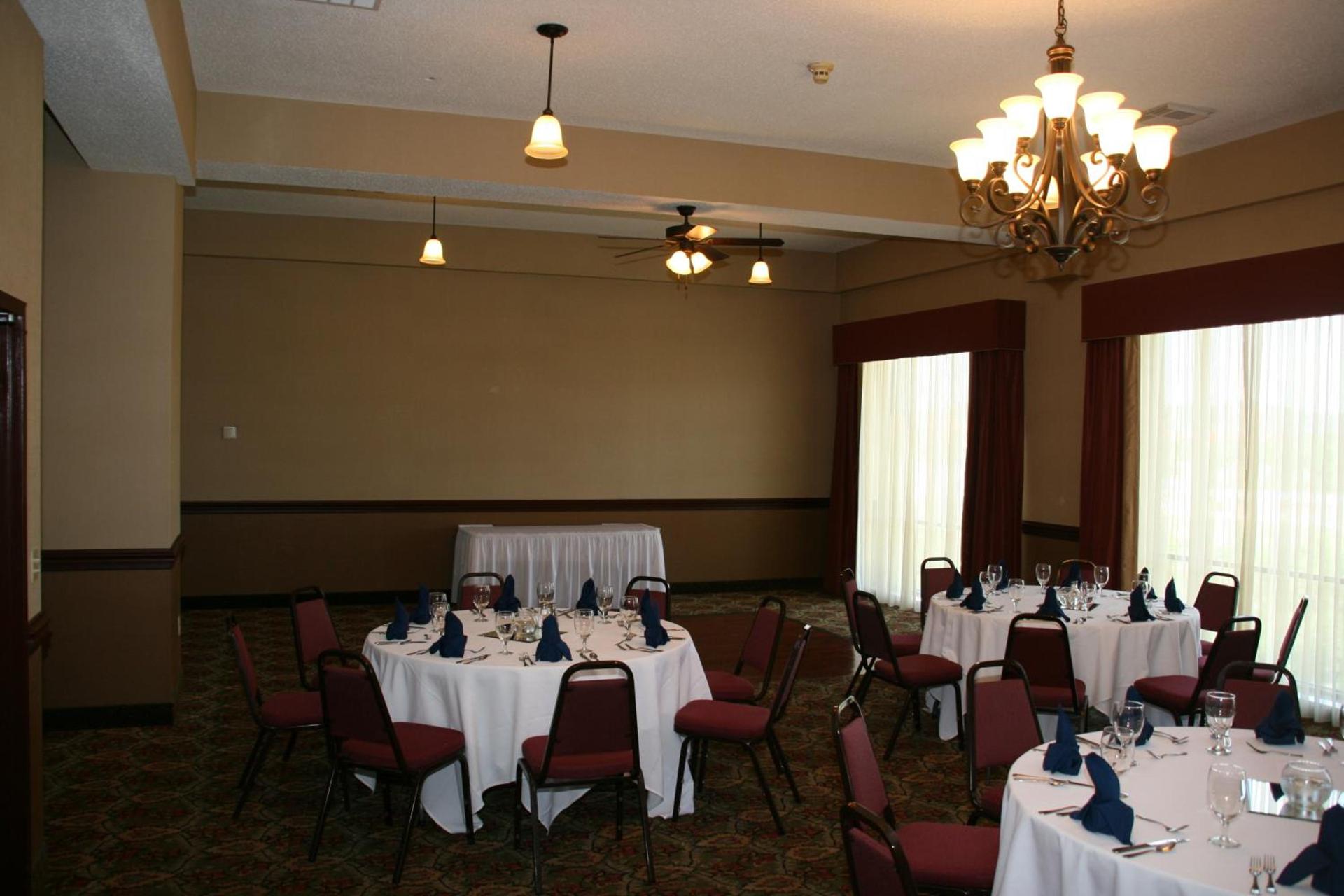 Grand Plaza Hotel Branson photo 21