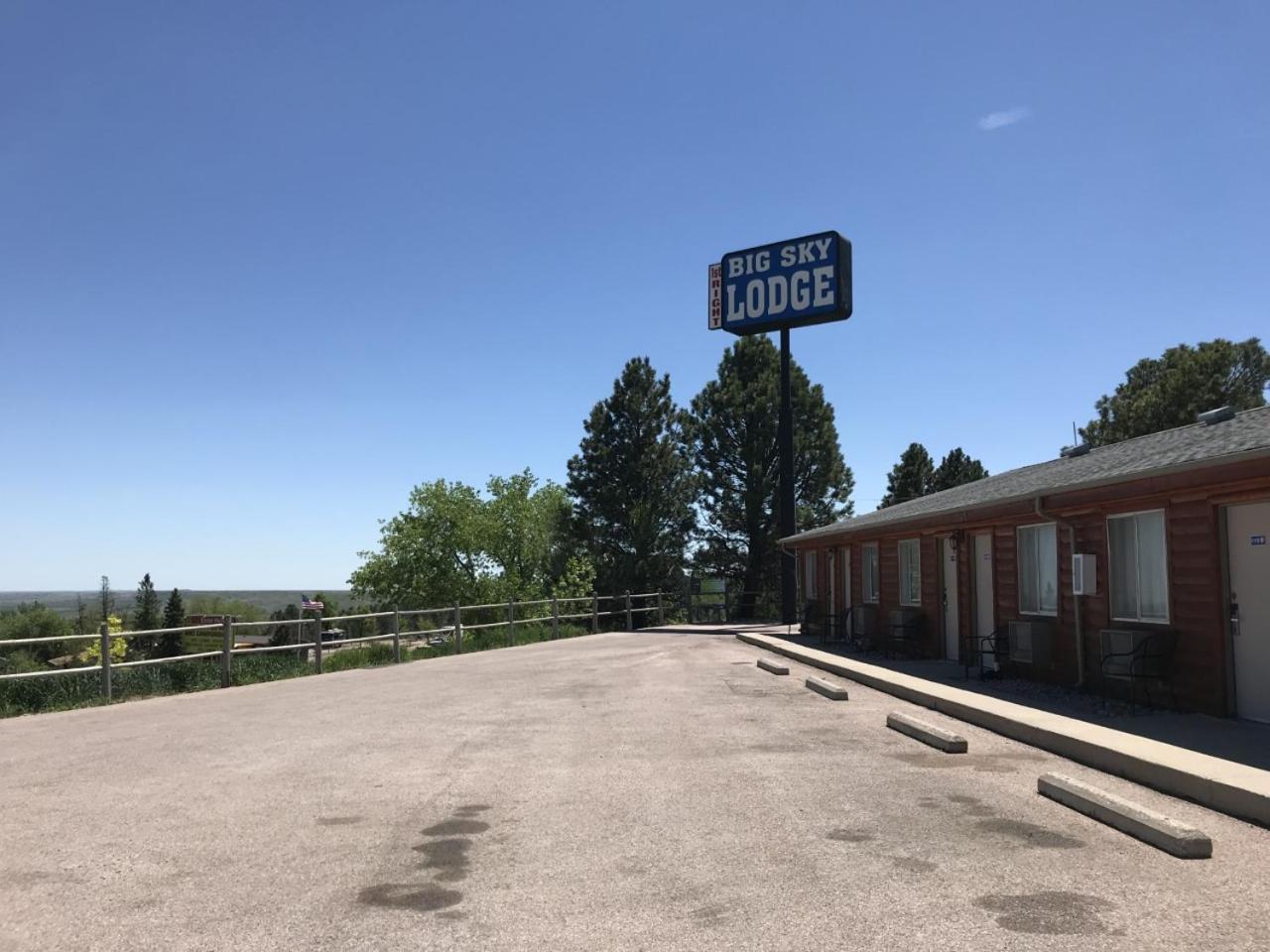 Big Sky Lodge photo 30