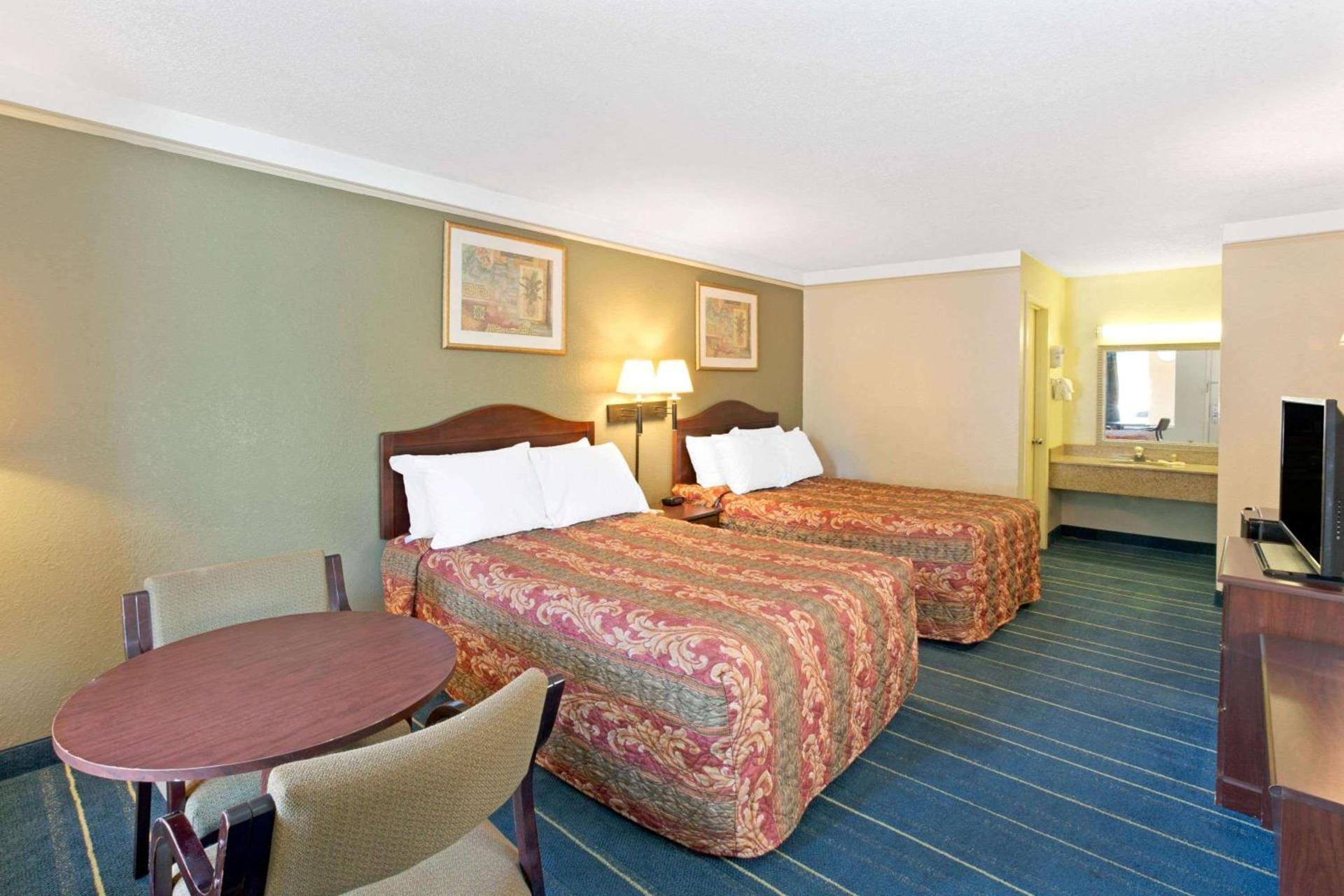 Days Inn by Wyndham Atlantic City Oceanfront-Boardwalk photo 5