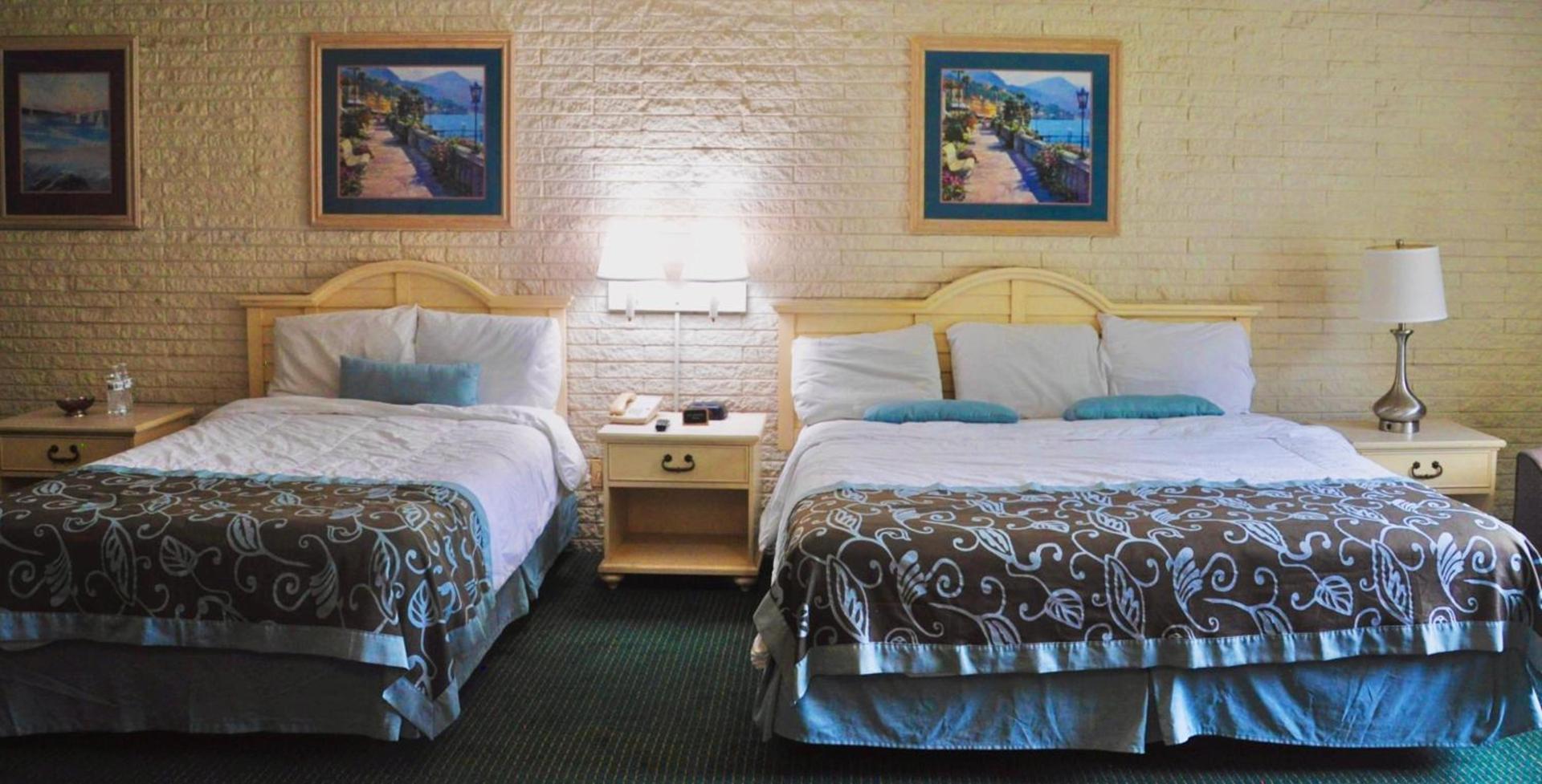 Azalea Inn & Suites photo 2