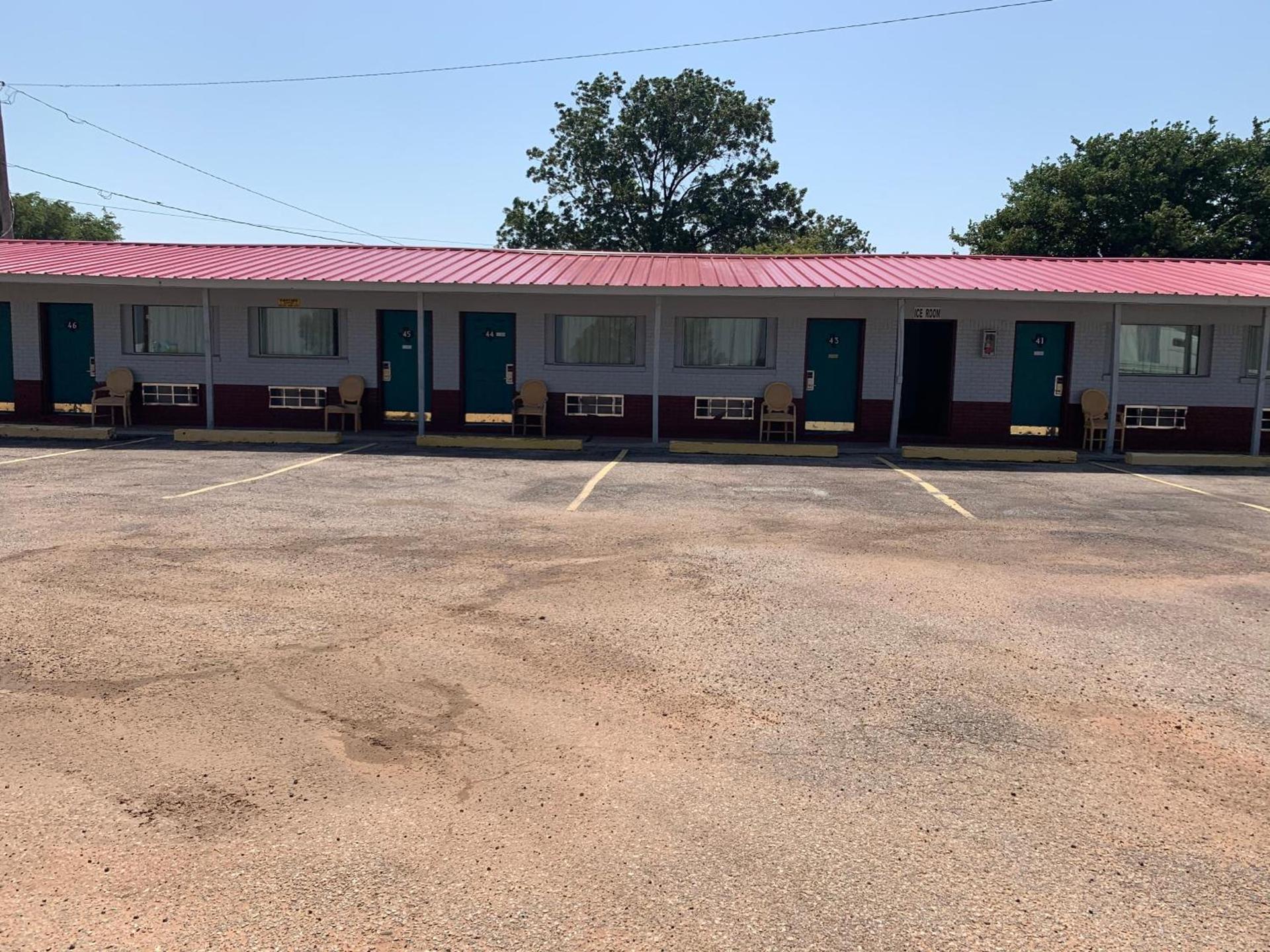 Budget Inn photo 22