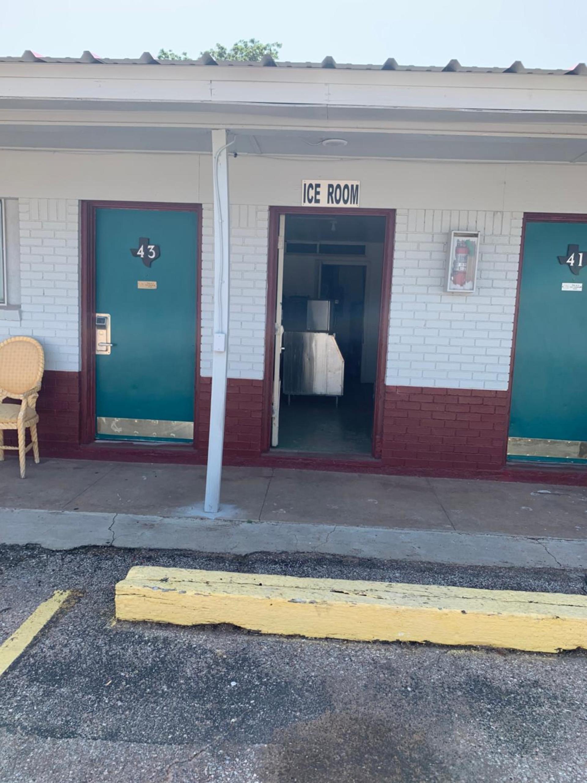 Budget Inn photo 18