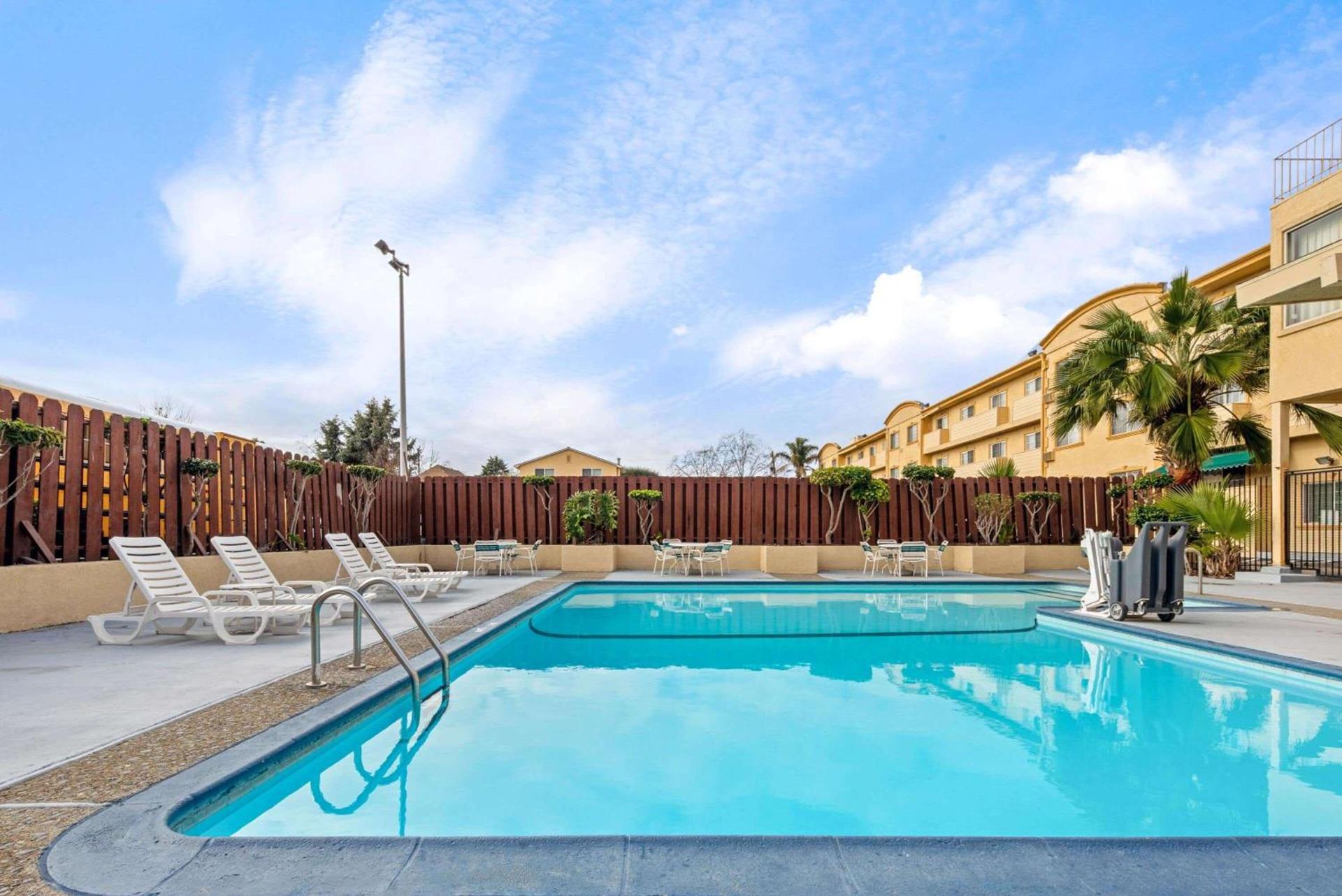 La Quinta Inn by Wyndham Berkeley photo 18