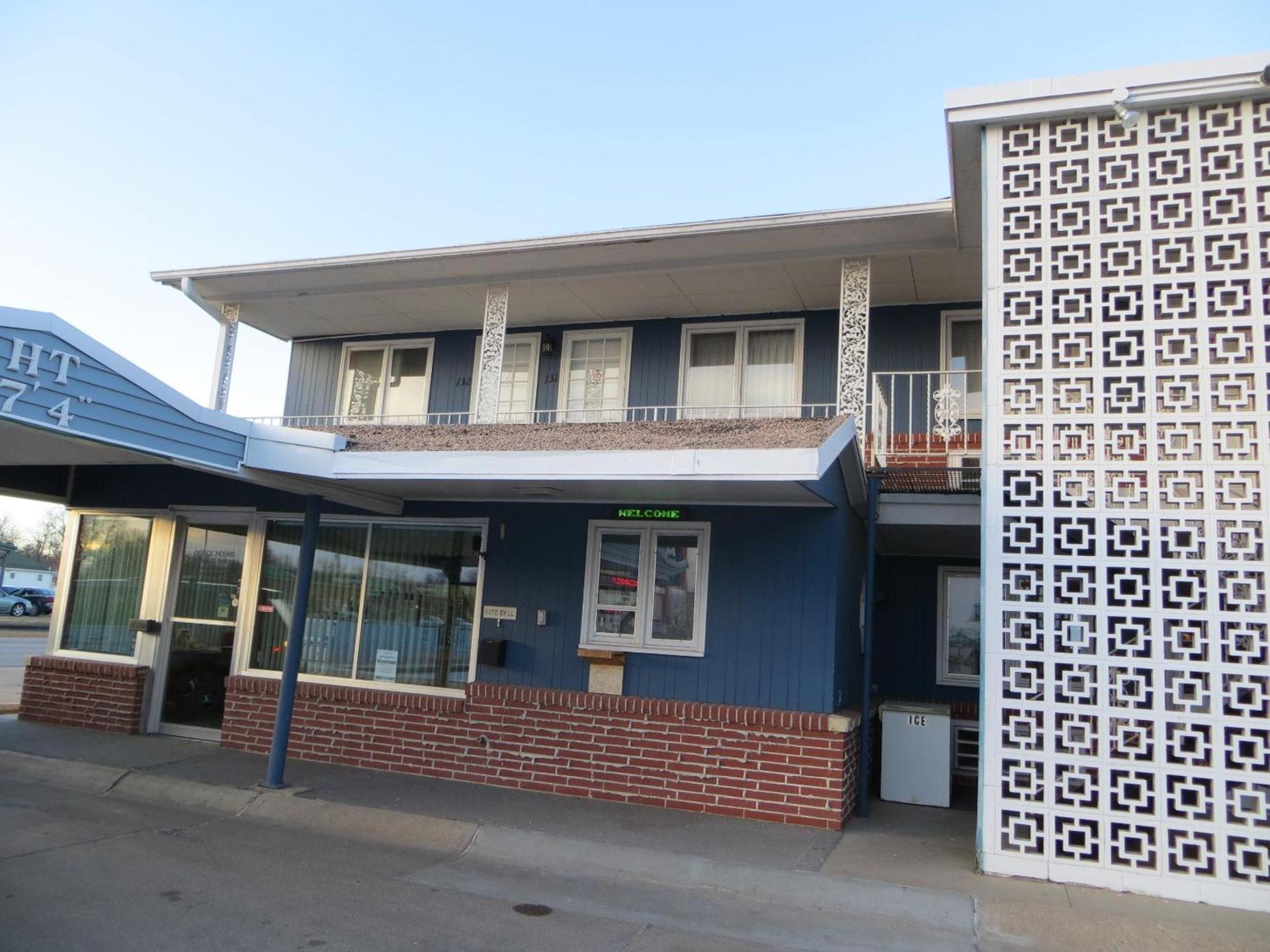 Midtown Western Inn - Kearney photo 1