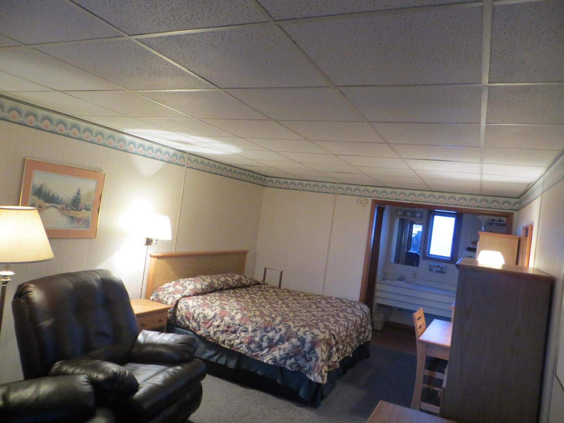 Midtown Western Inn - Kearney photo 9
