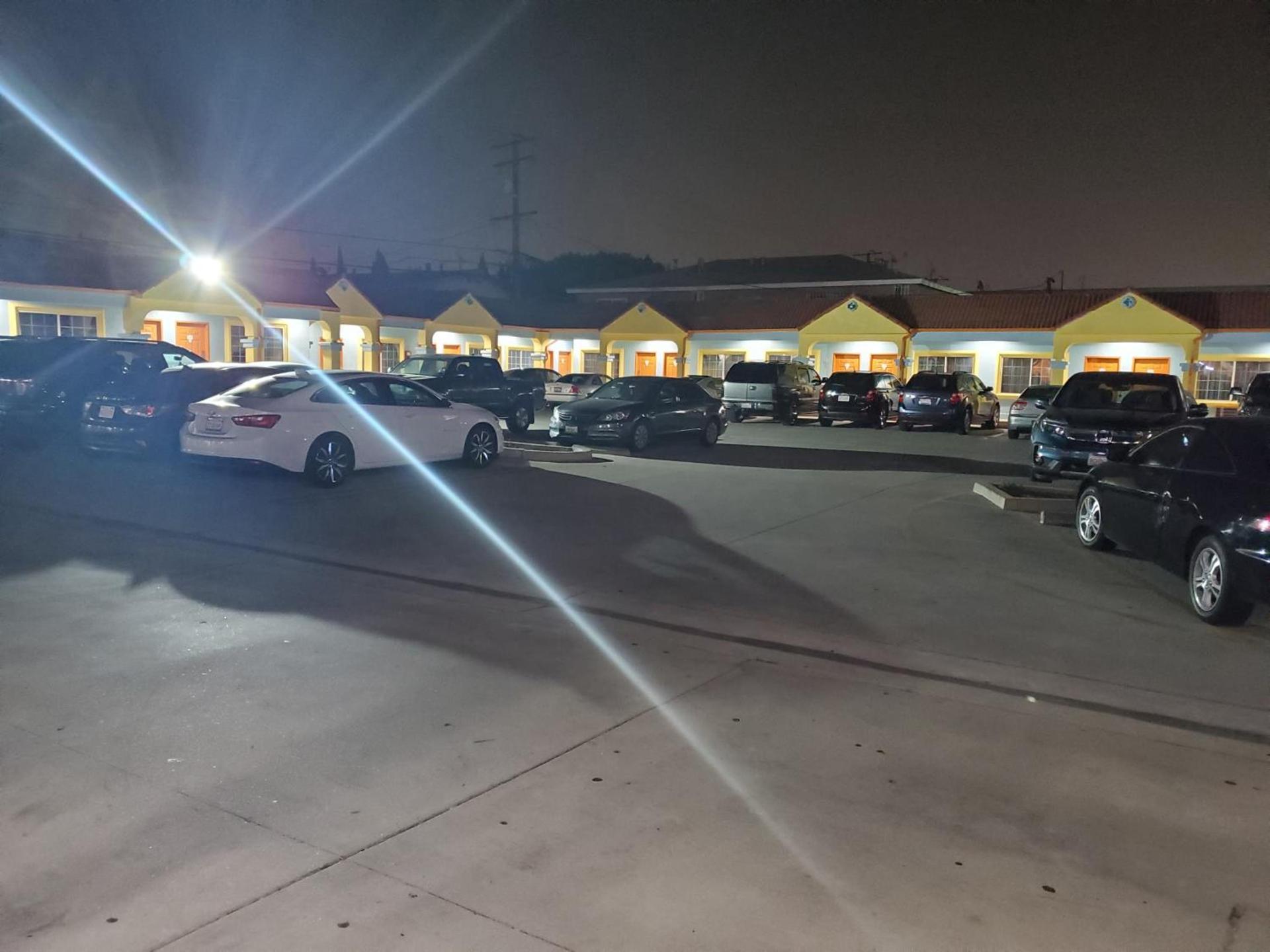 Sunrise Inn photo 17