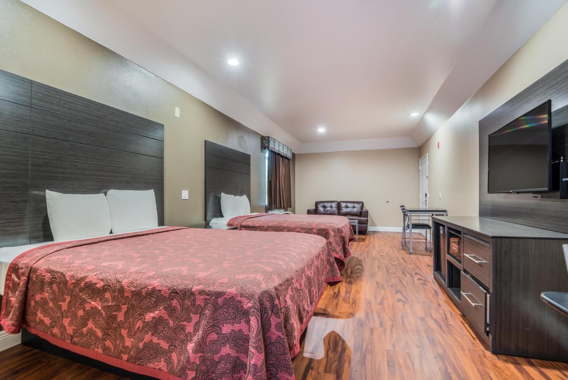 Scottish Inns & Suites IAH Airport-Beltway 8 photo 2