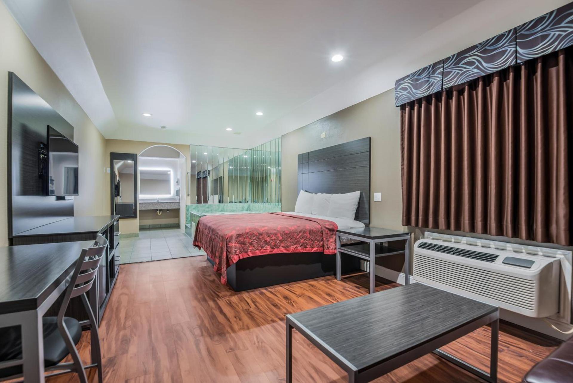 Scottish Inns & Suites IAH Airport-Beltway 8 photo 18