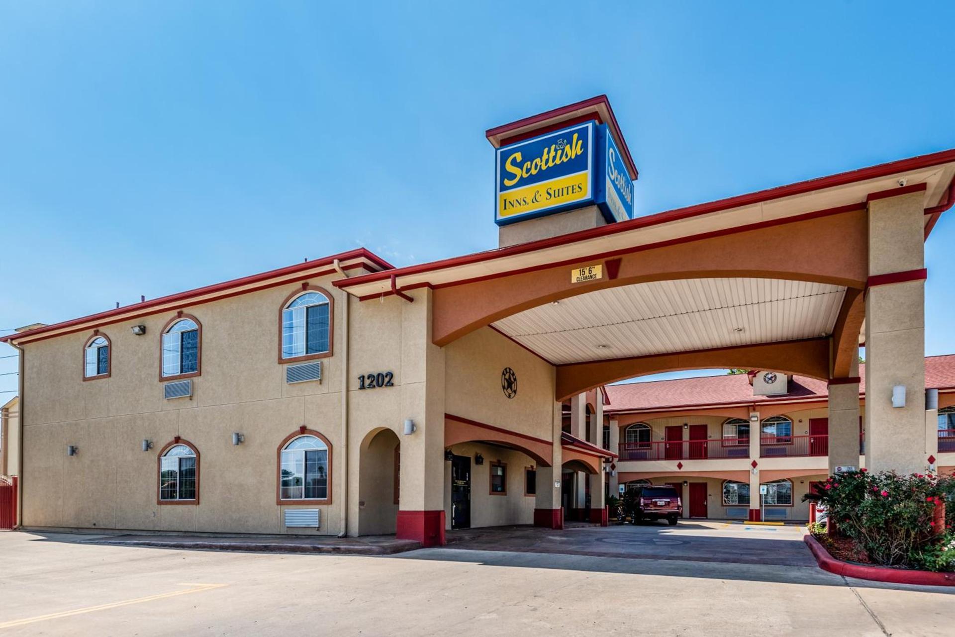 Scottish Inns & Suites IAH Airport-Beltway 8 photo 1
