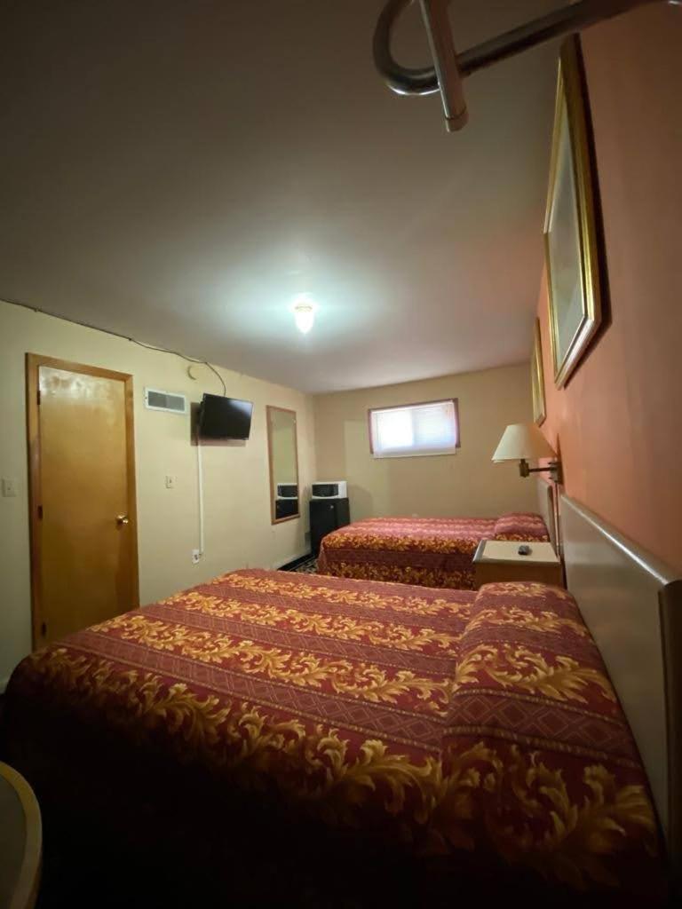 Budget Inn photo 11