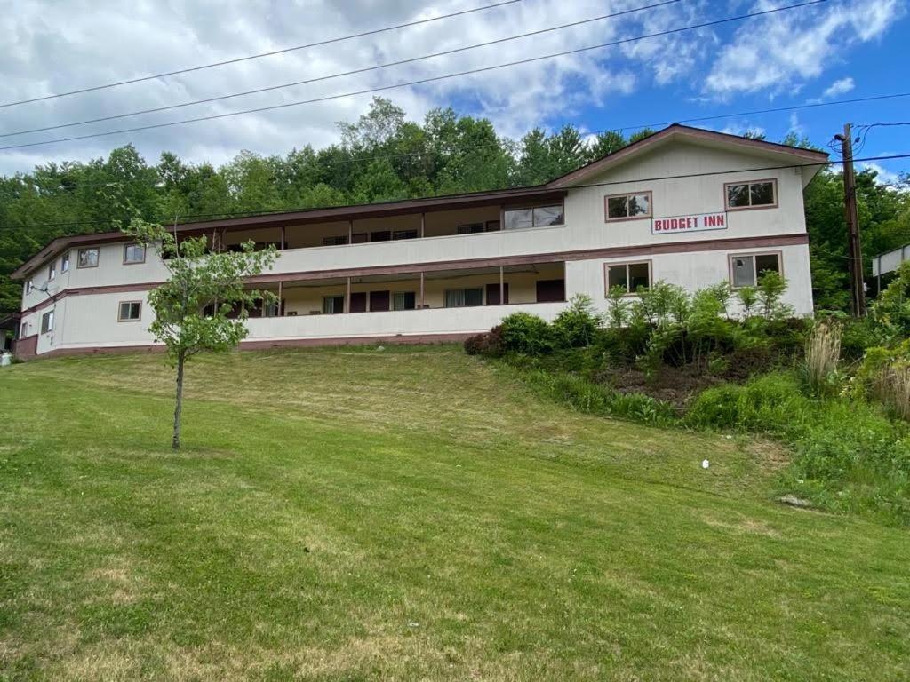Budget Inn photo 1
