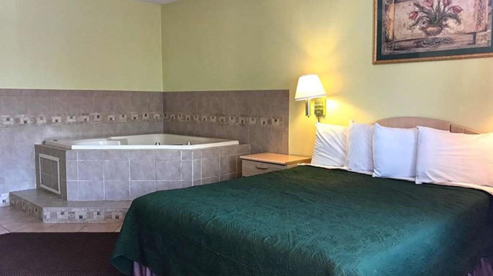 Fairbridge Inn Express - Barrington photo 15