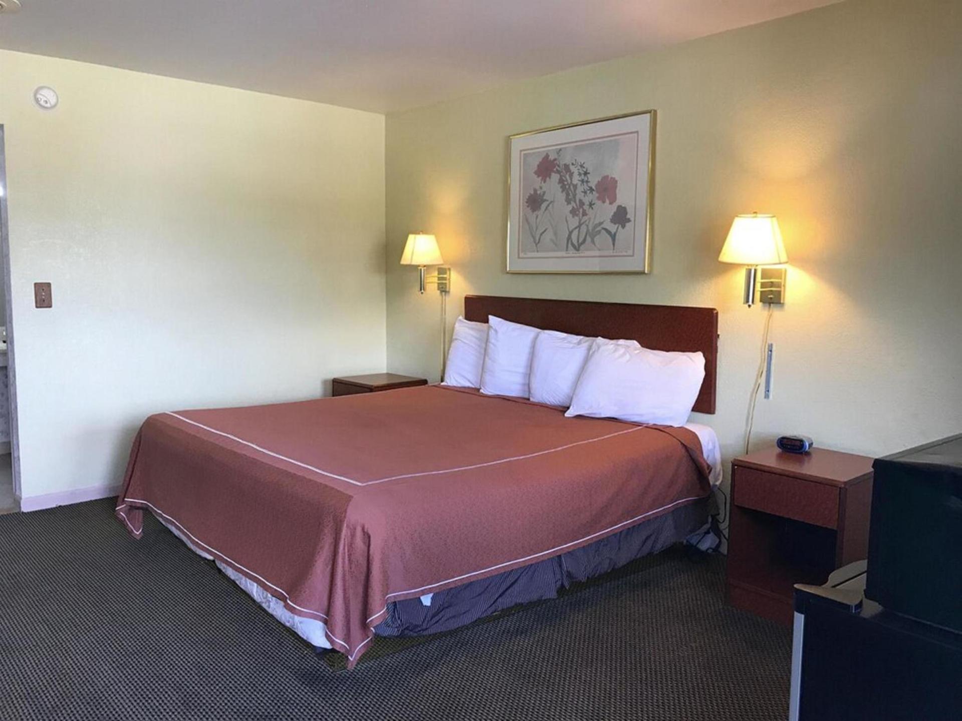 Fairbridge Inn Express - Barrington photo 16