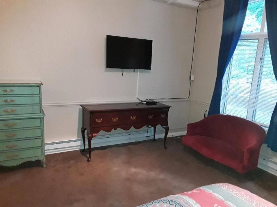 The Ivoryton Inn photo 15