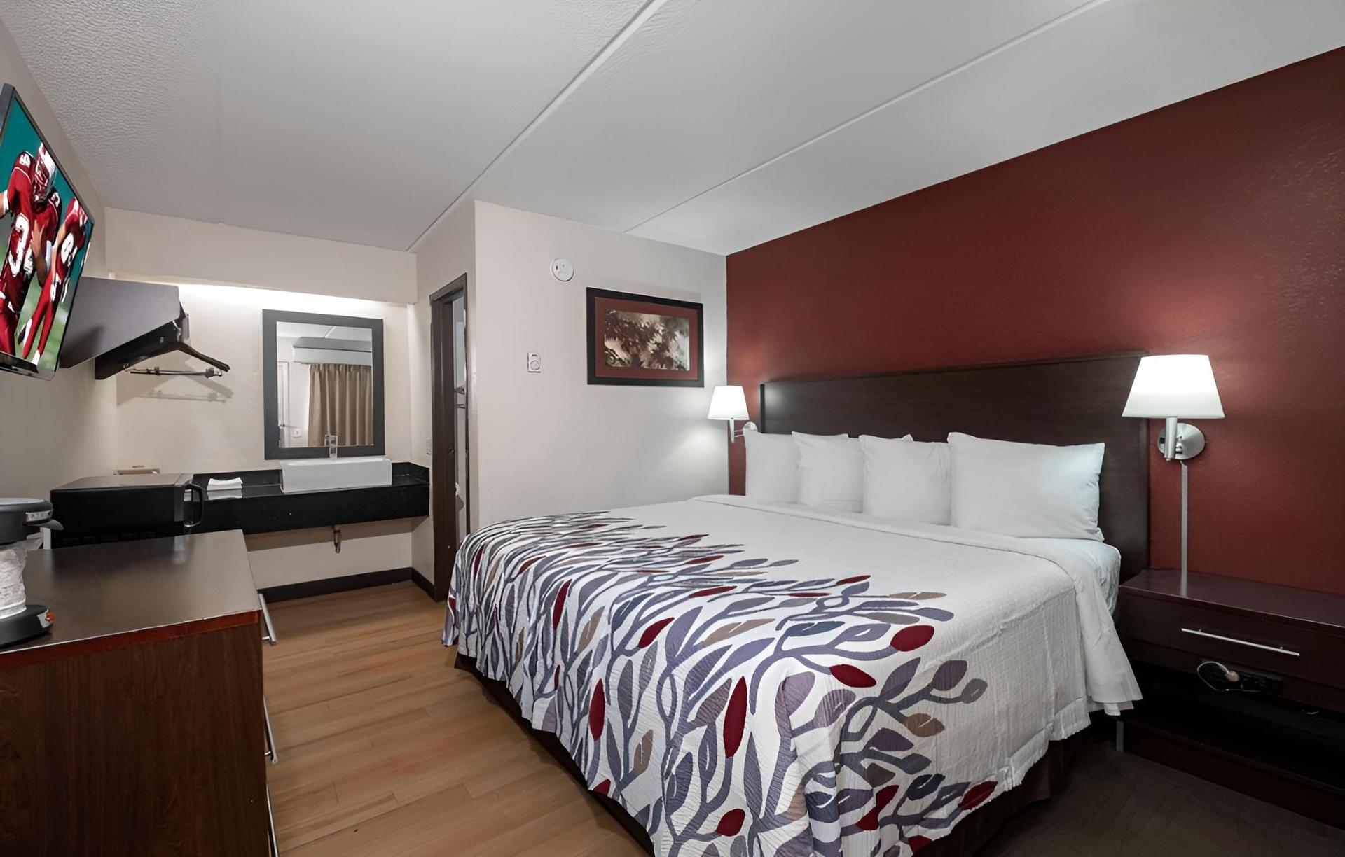 Red Roof Inn Columbia West, SC photo 11