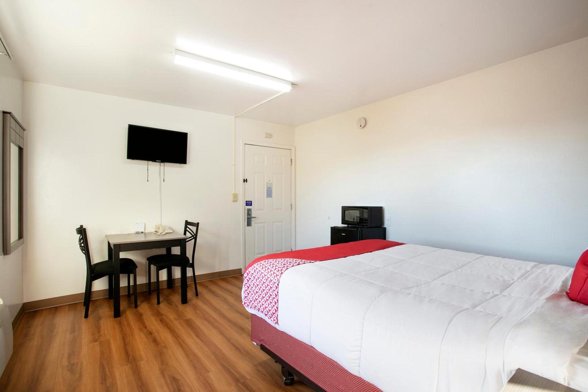 OYO Hotel Kalama photo 19