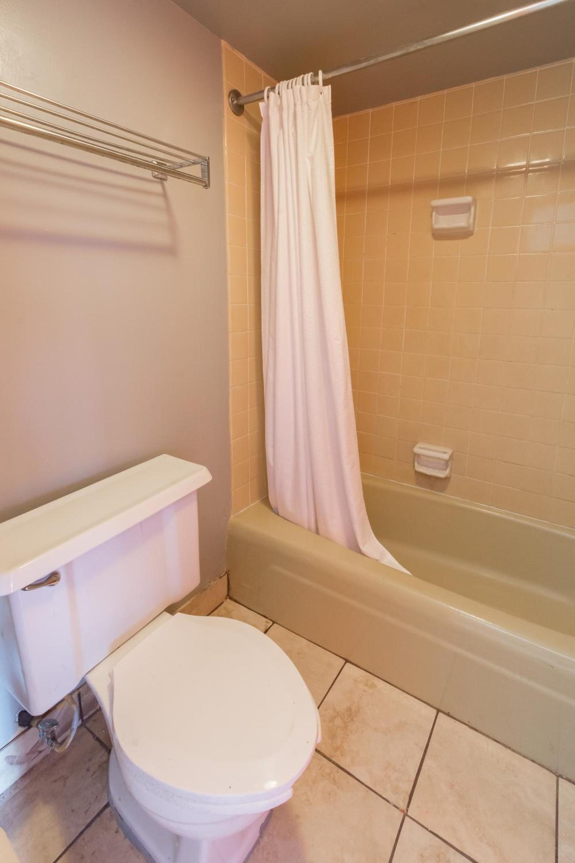 Motel 6 Macon GA South photo 11