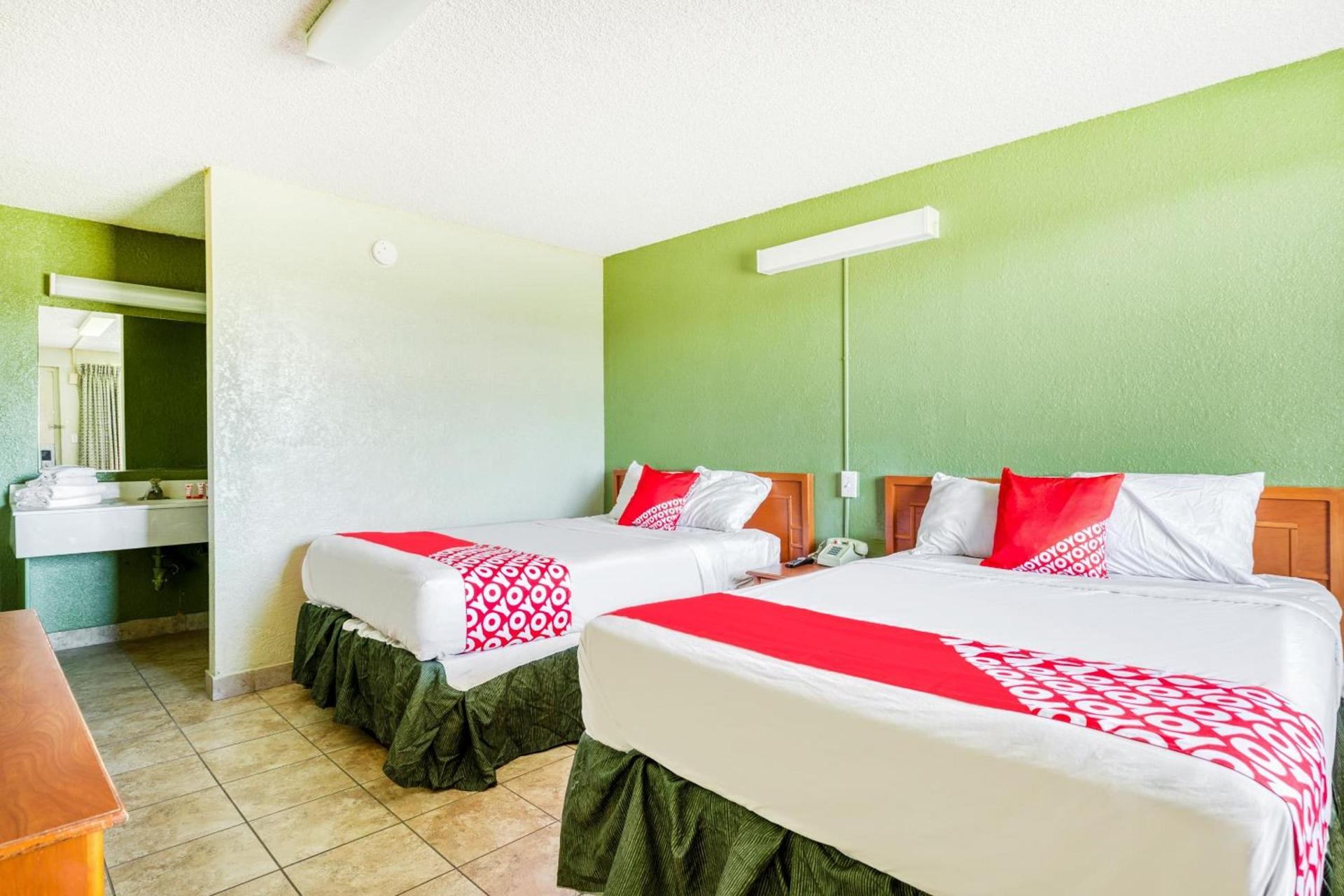 OYO Hotel Tucson Downtown photo 43
