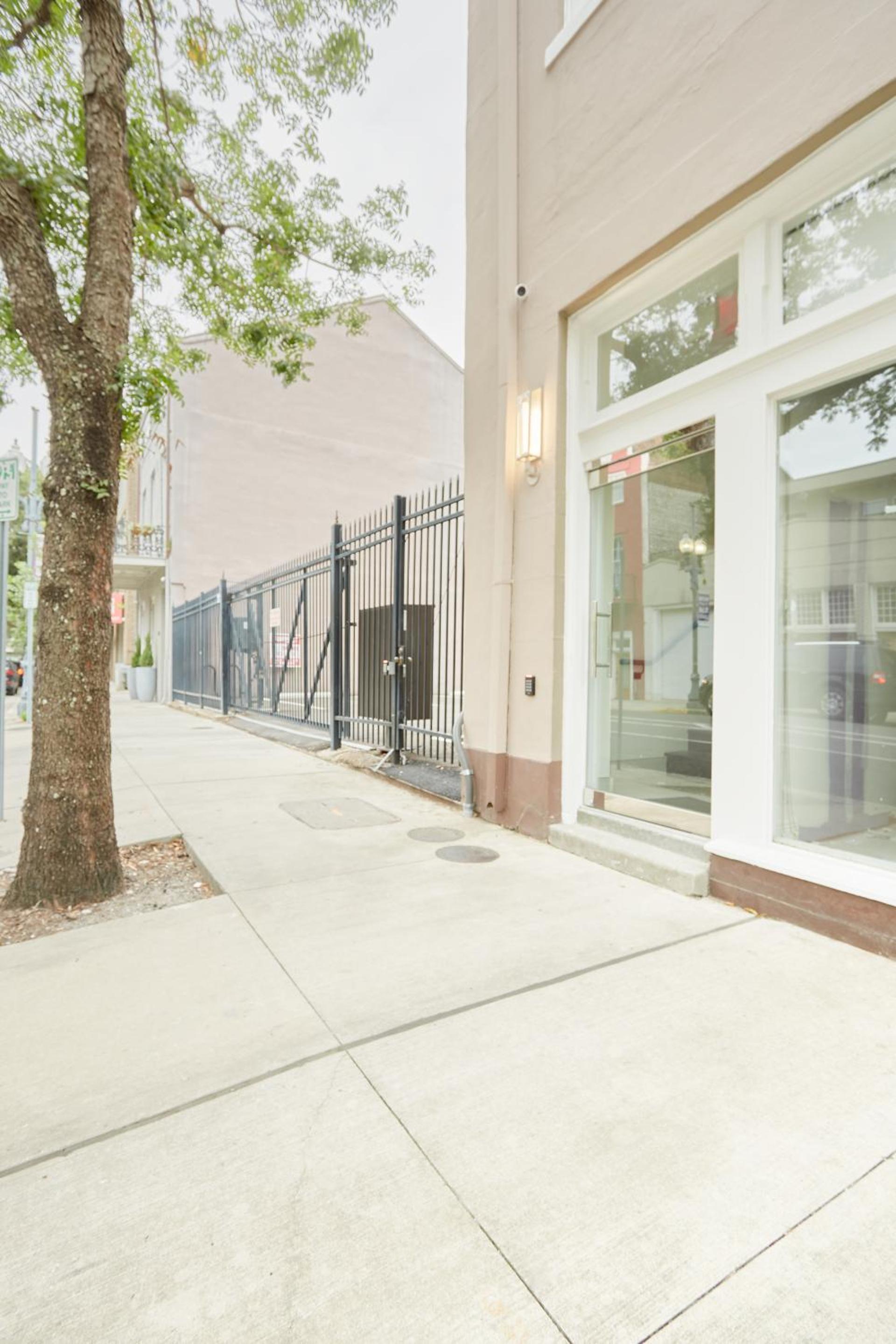 Sonder Gallery Row photo 19