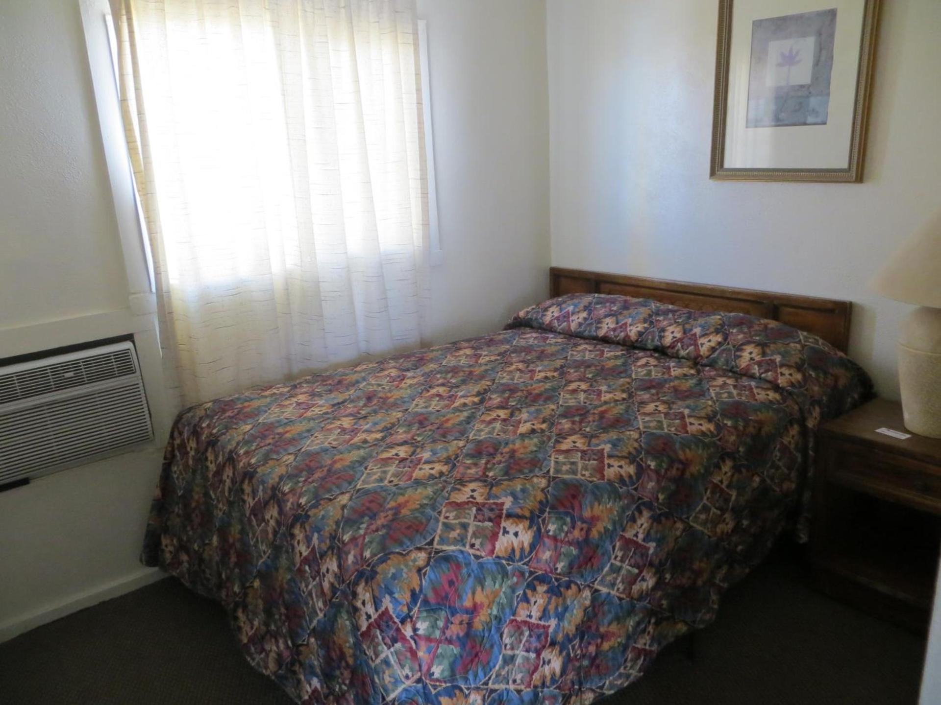 Sheffler's Motel photo 8