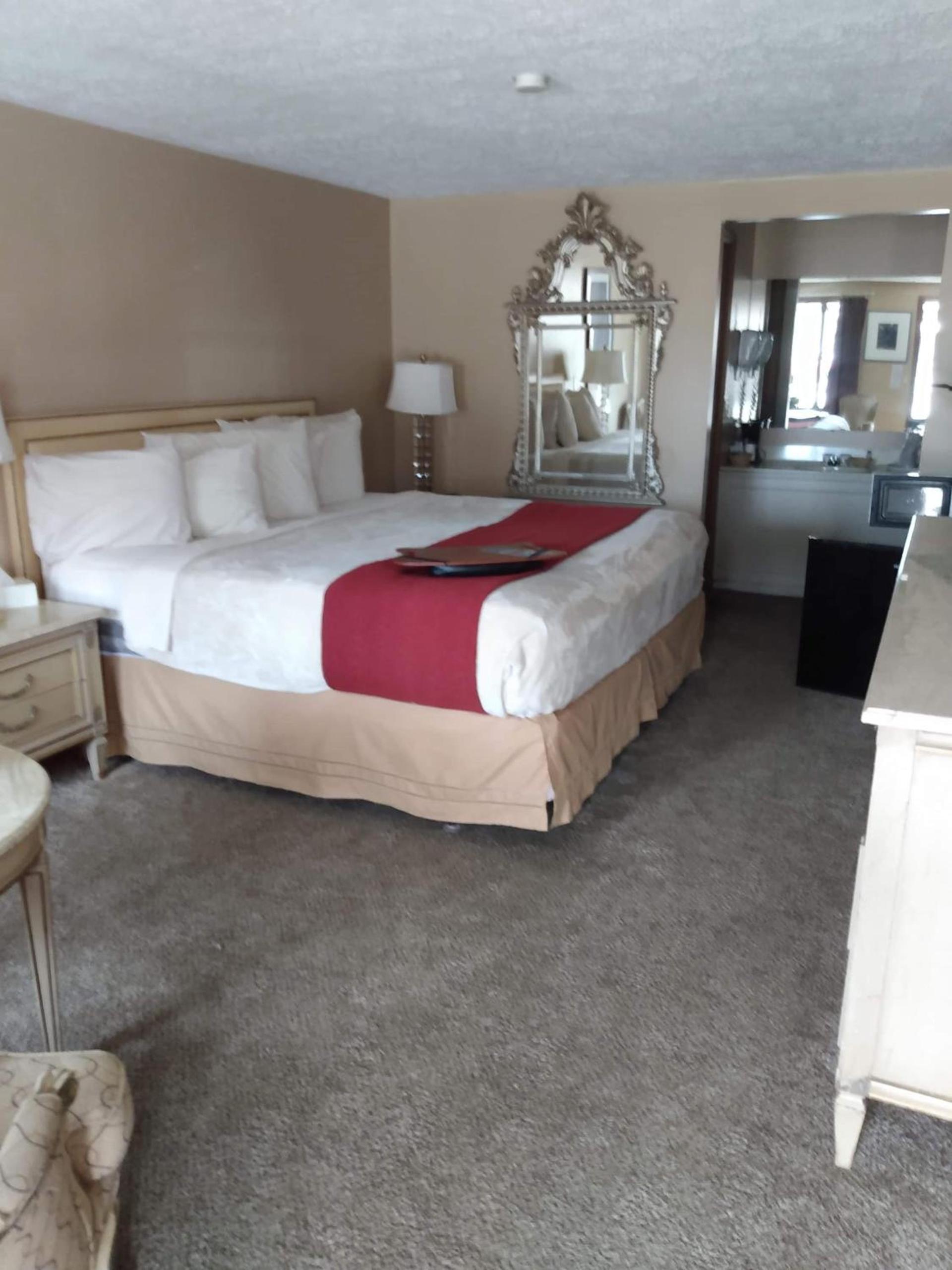 Deer Creek Motel photo 9